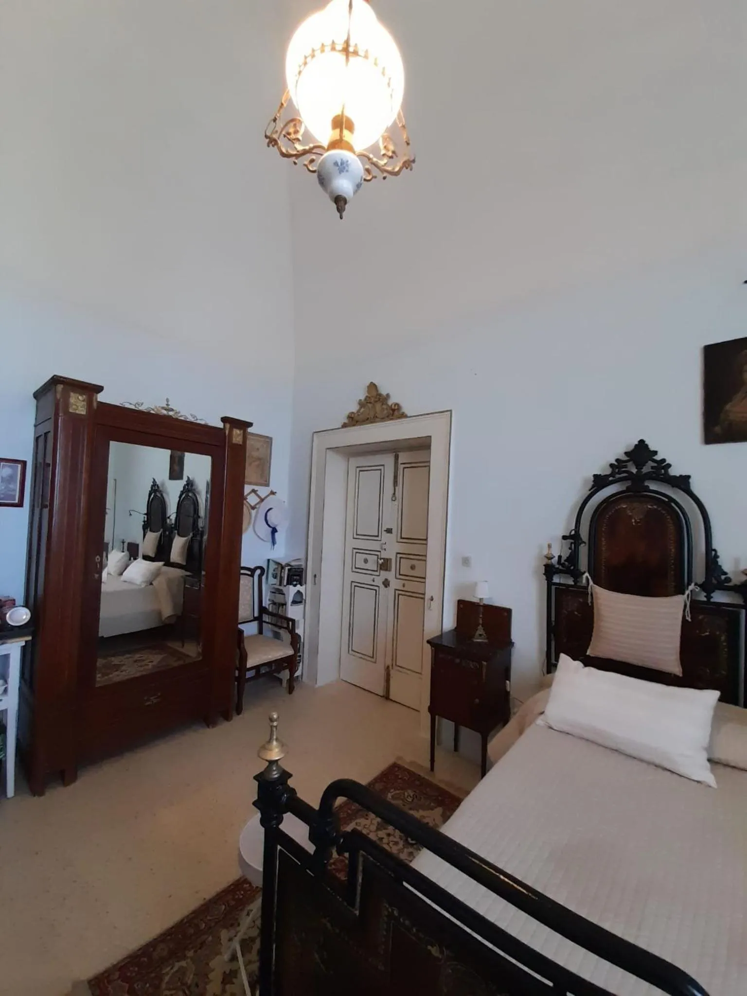 Bed in Villa Longo de Bellis