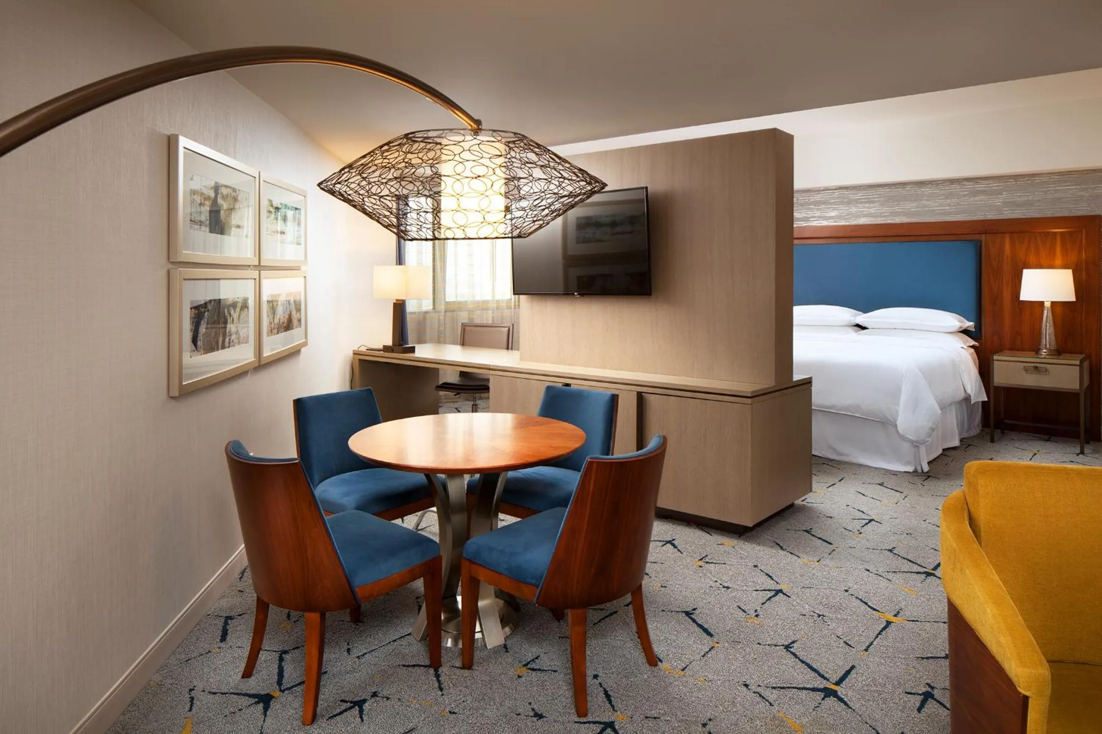 Bed in Sheraton Gateway Los Angeles Hotel