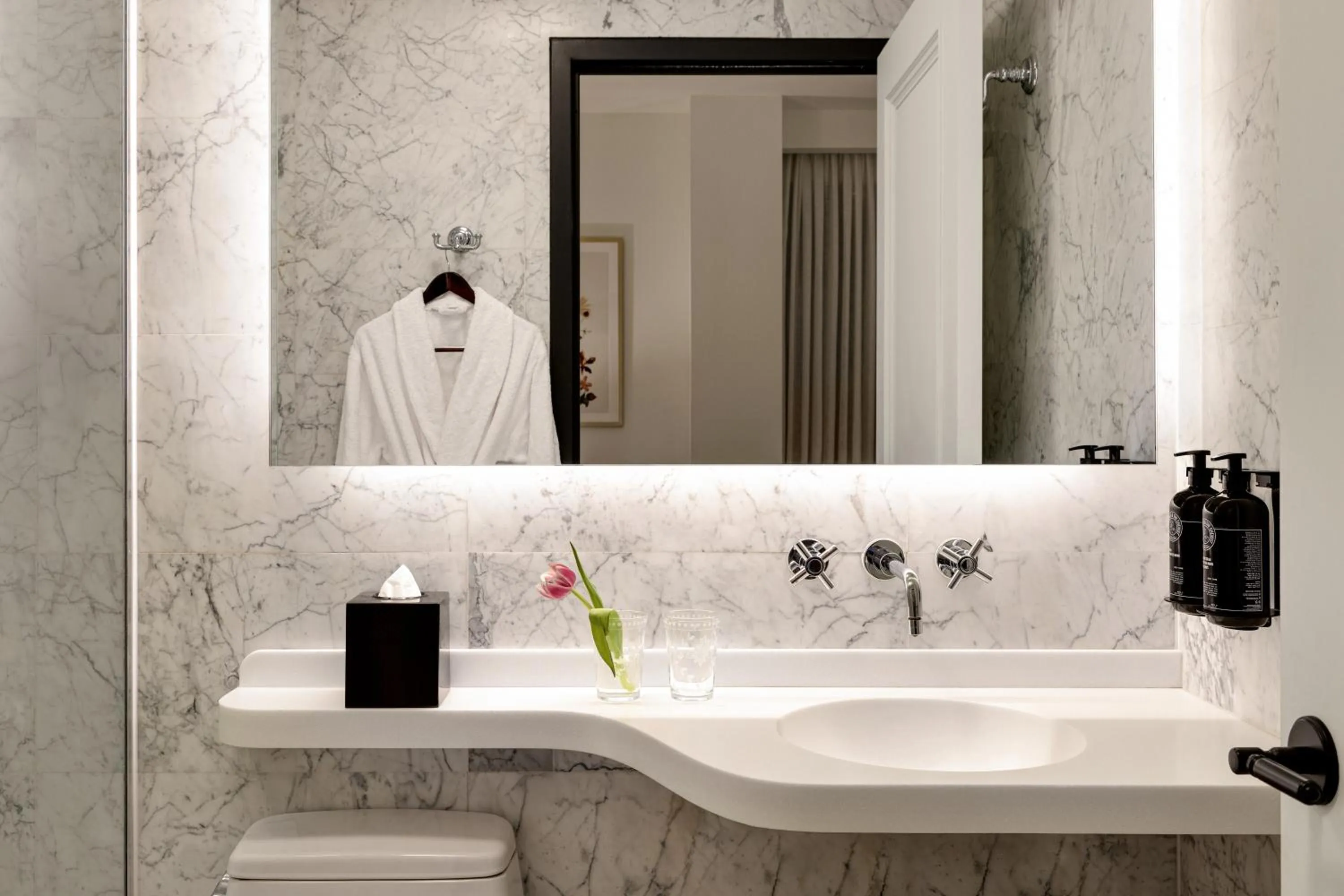 Bathroom in The Chemists Club Hotel