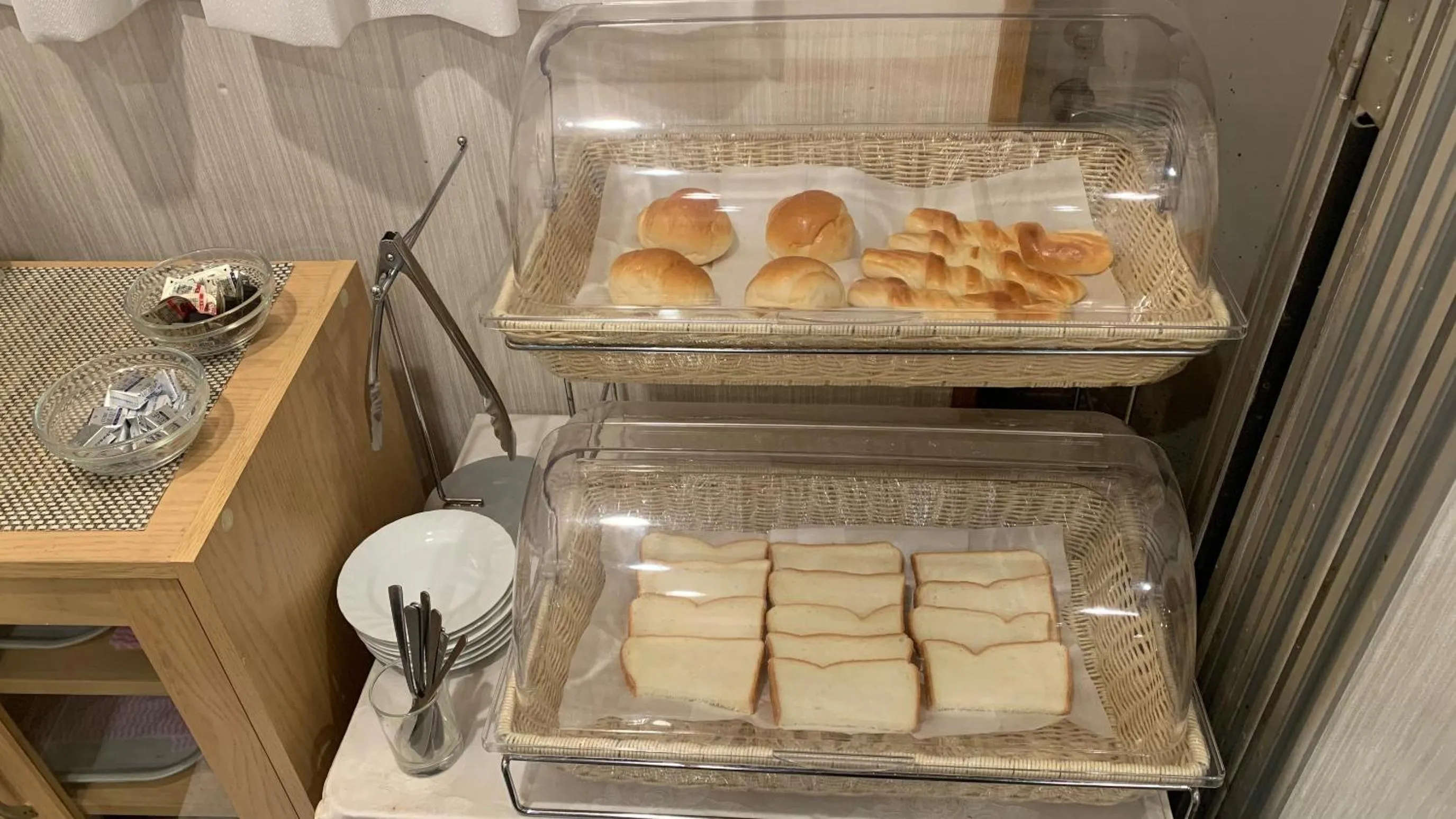 Food and drinks in Hotel Dorf Shizuoka