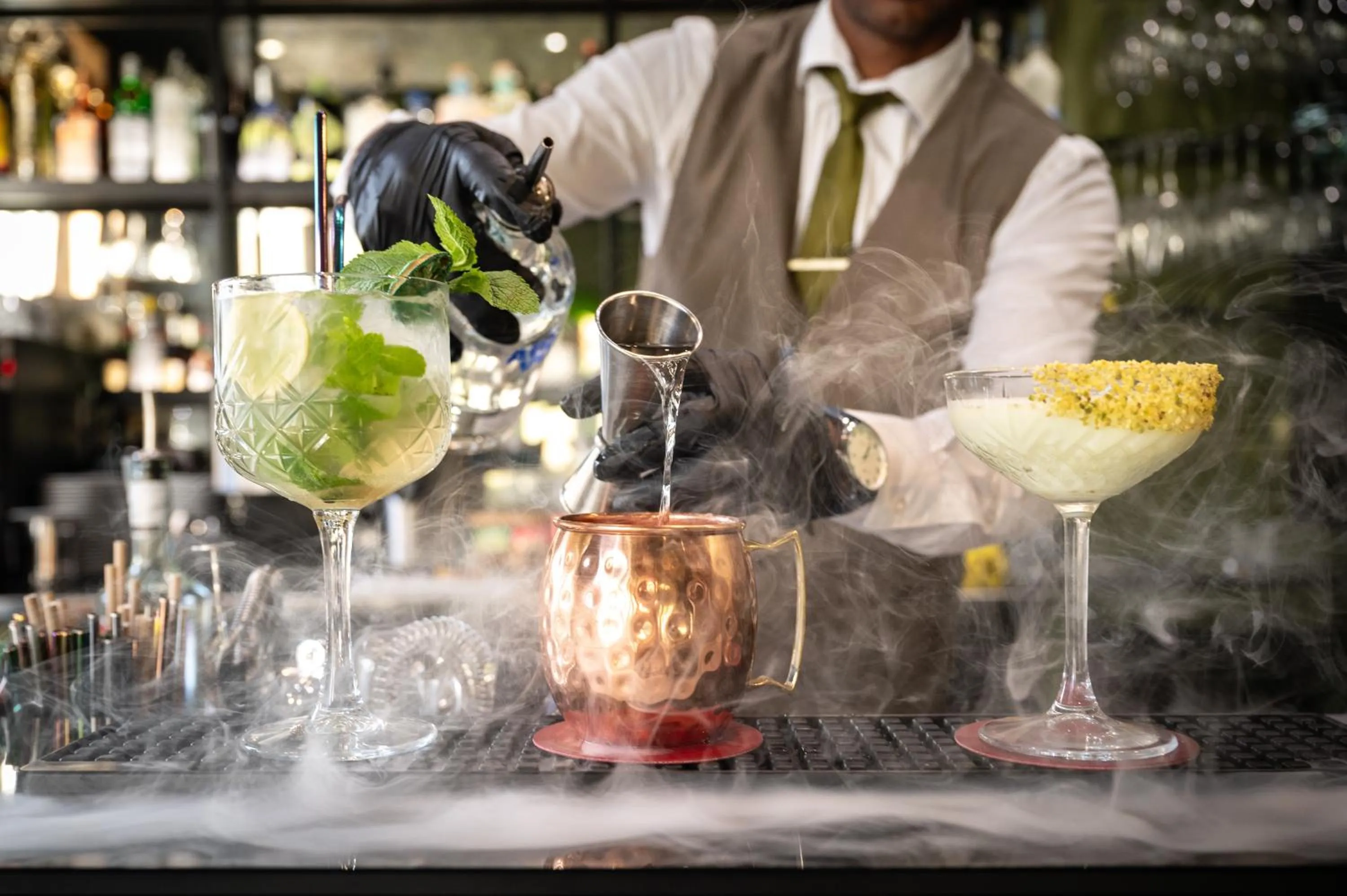 Lounge or bar in Hotel Caravita