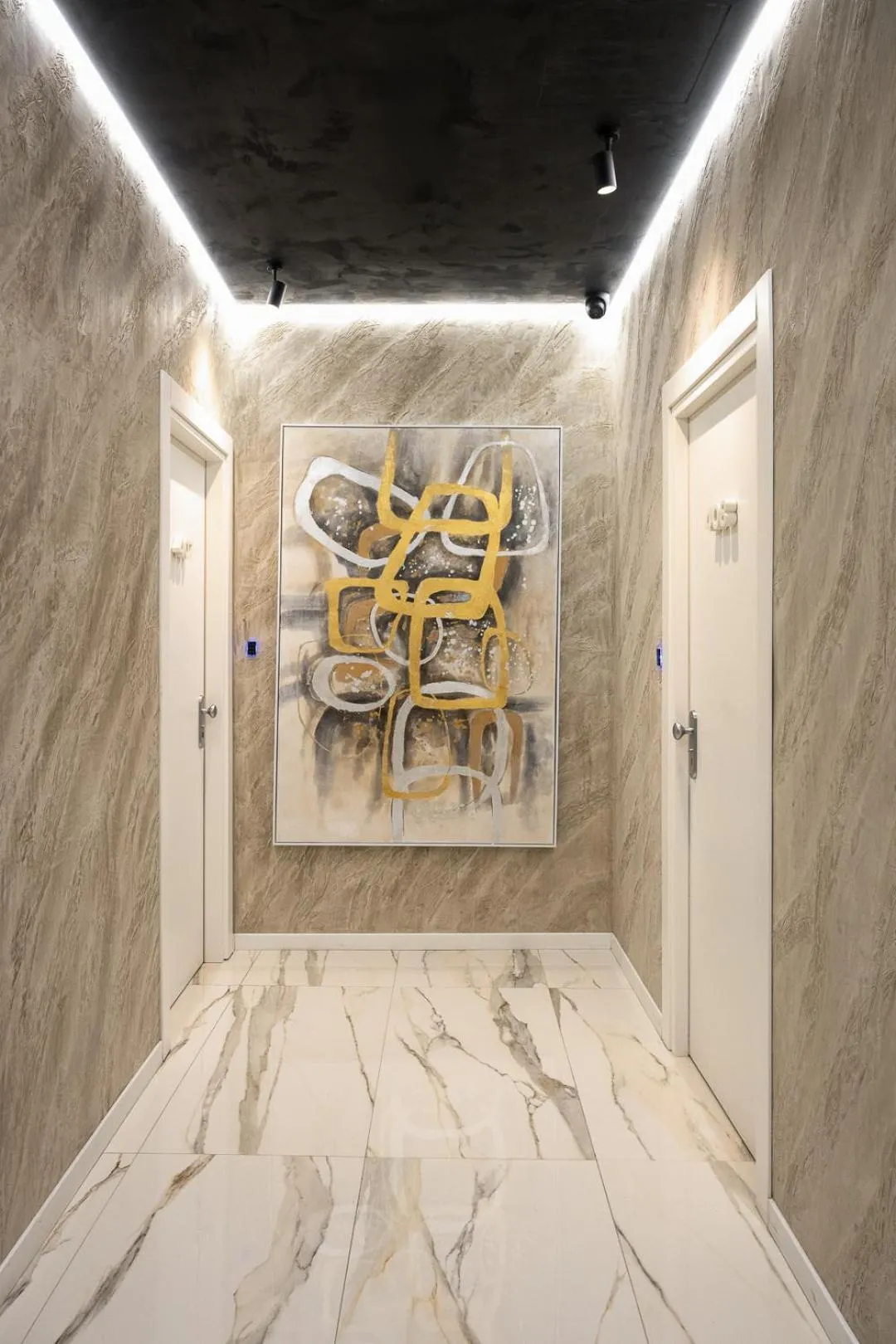 Decorative detail in Hotel Caravita