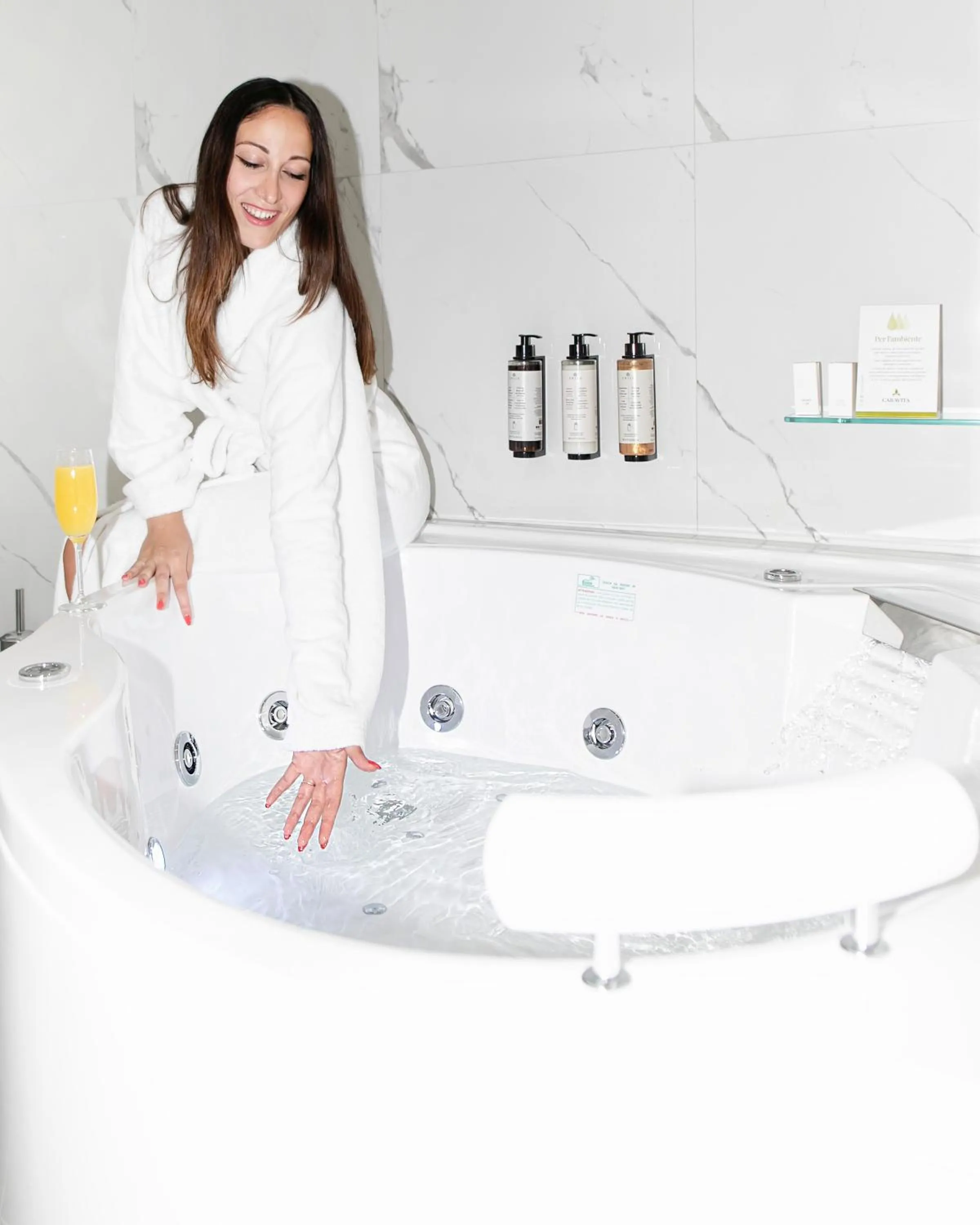 Bathroom in Hotel Caravita