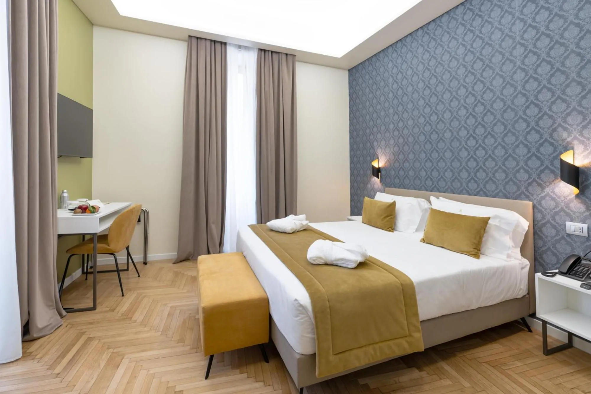 Bedroom, Bed in Hotel Caravita