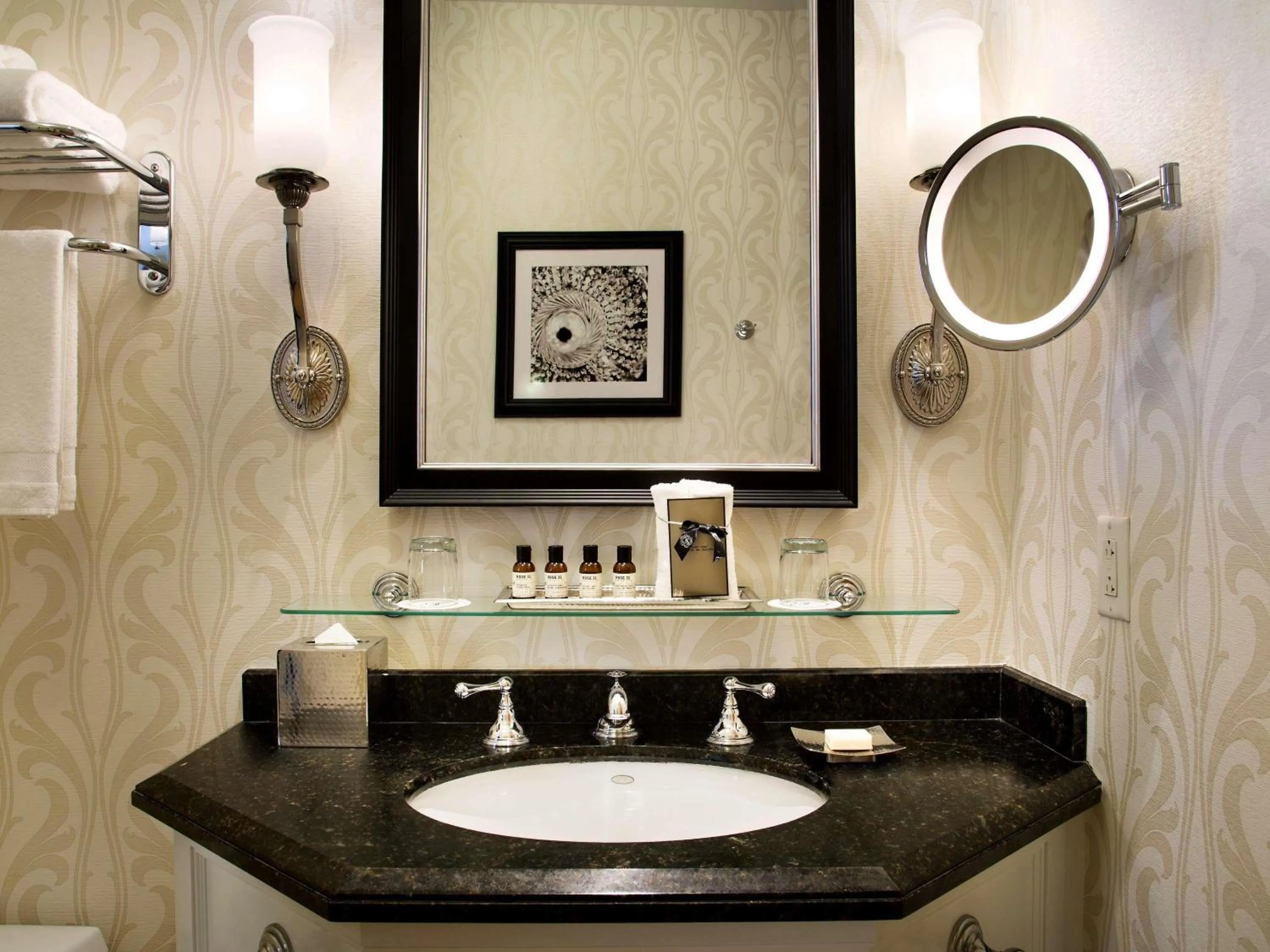 Bedroom in Fairmont San Francisco