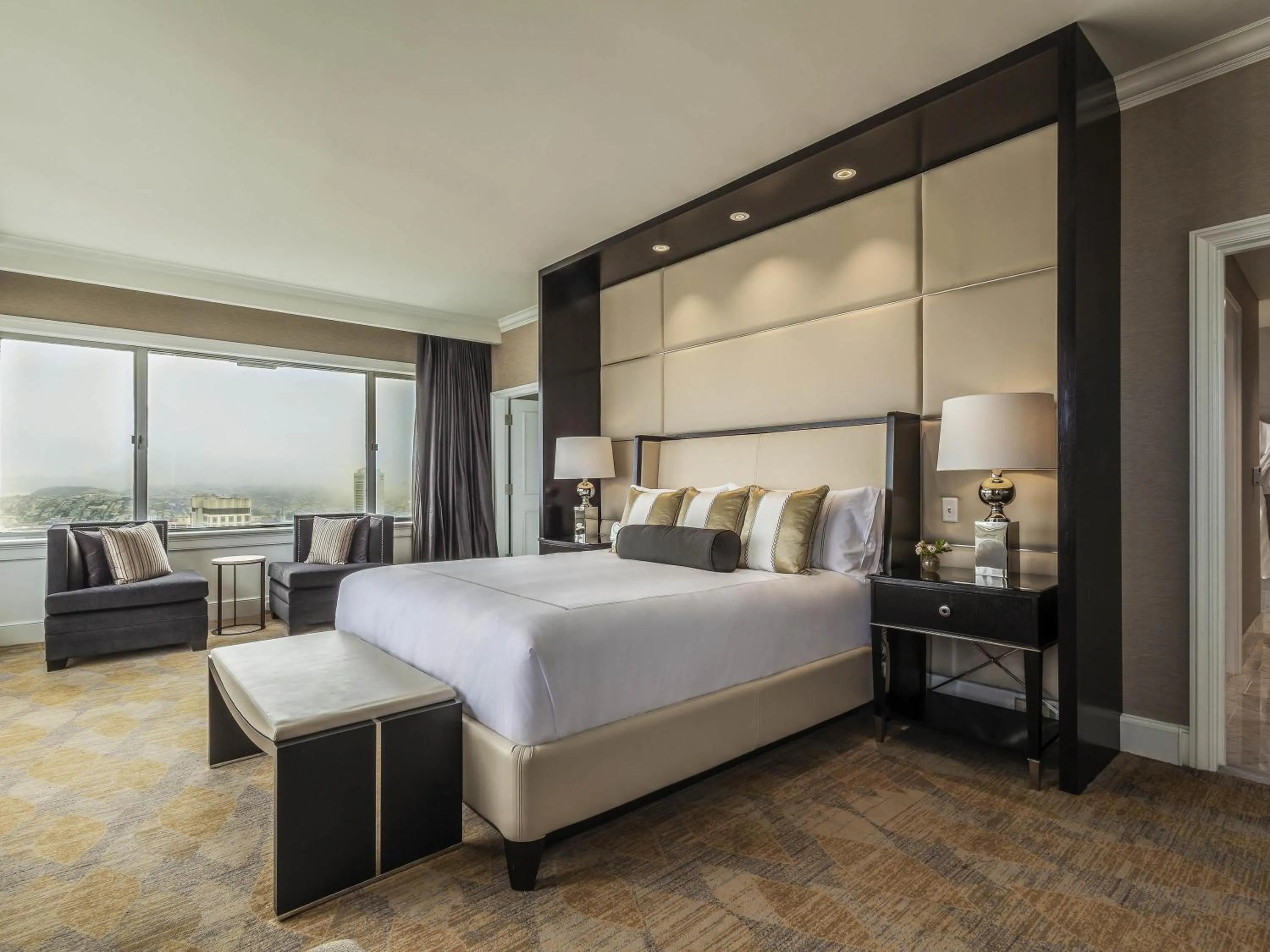 Bedroom, Bed in Fairmont San Francisco