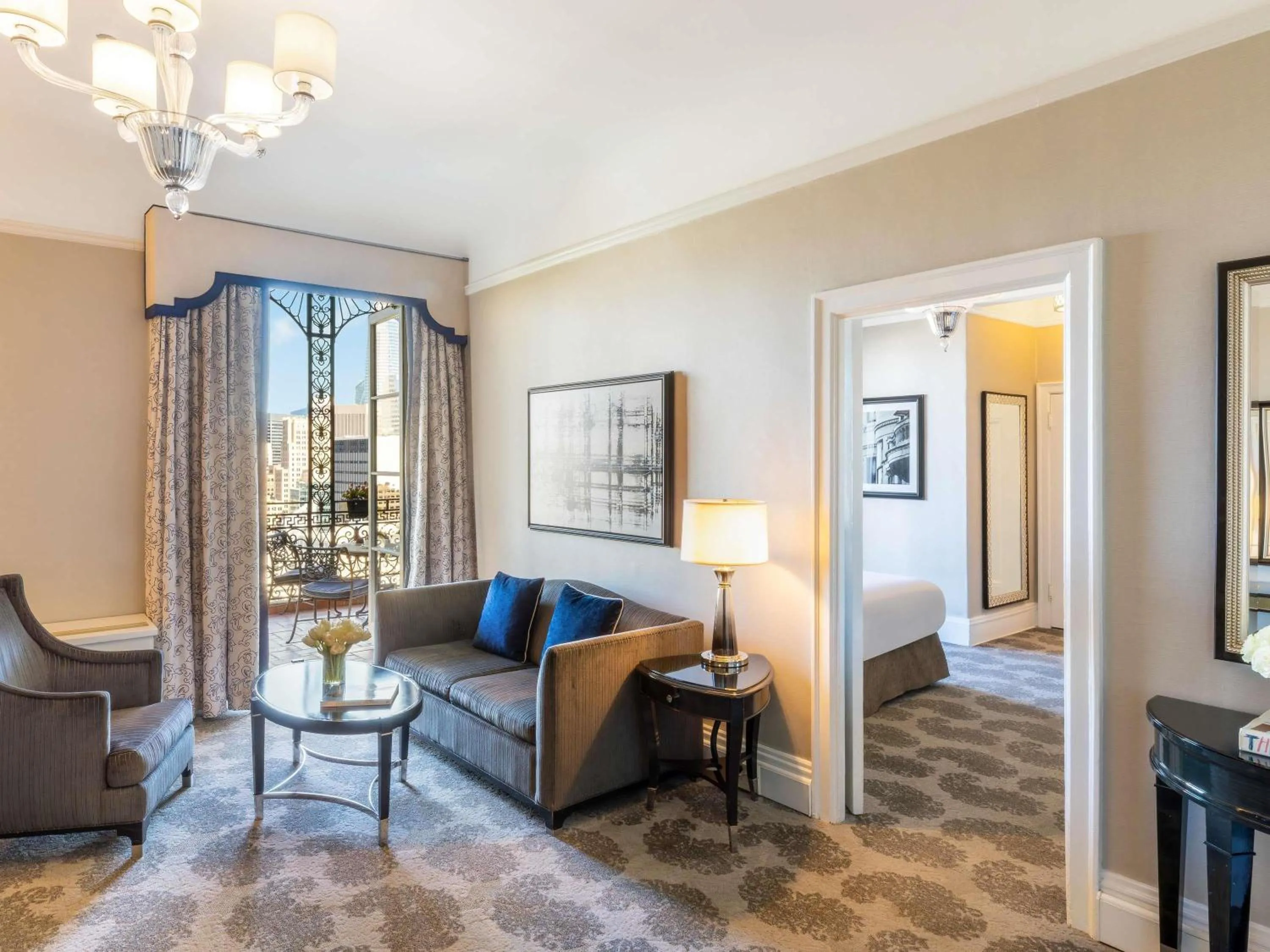 Bedroom, Bed in Fairmont San Francisco