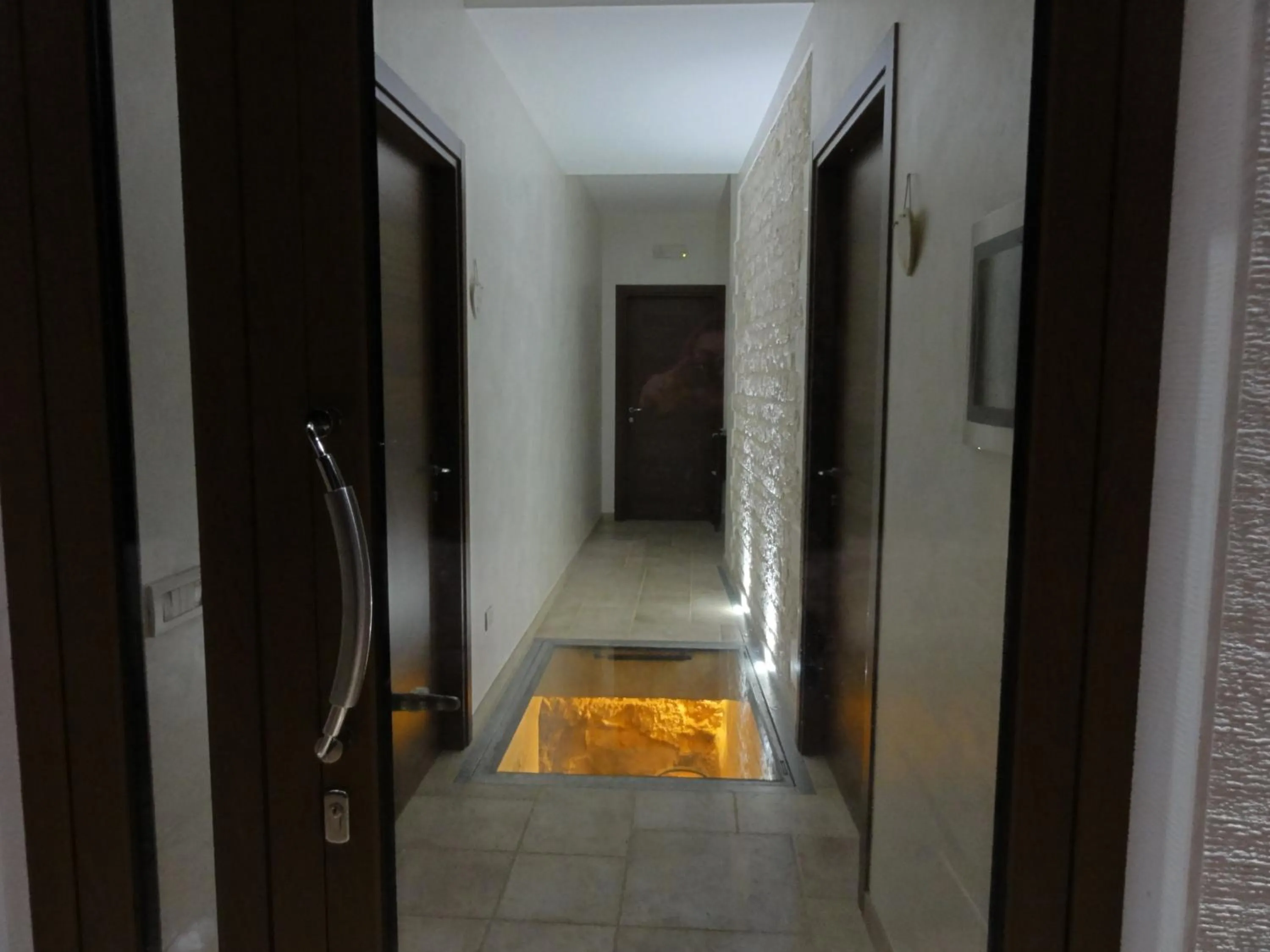 Facade/entrance in Ape Rossa