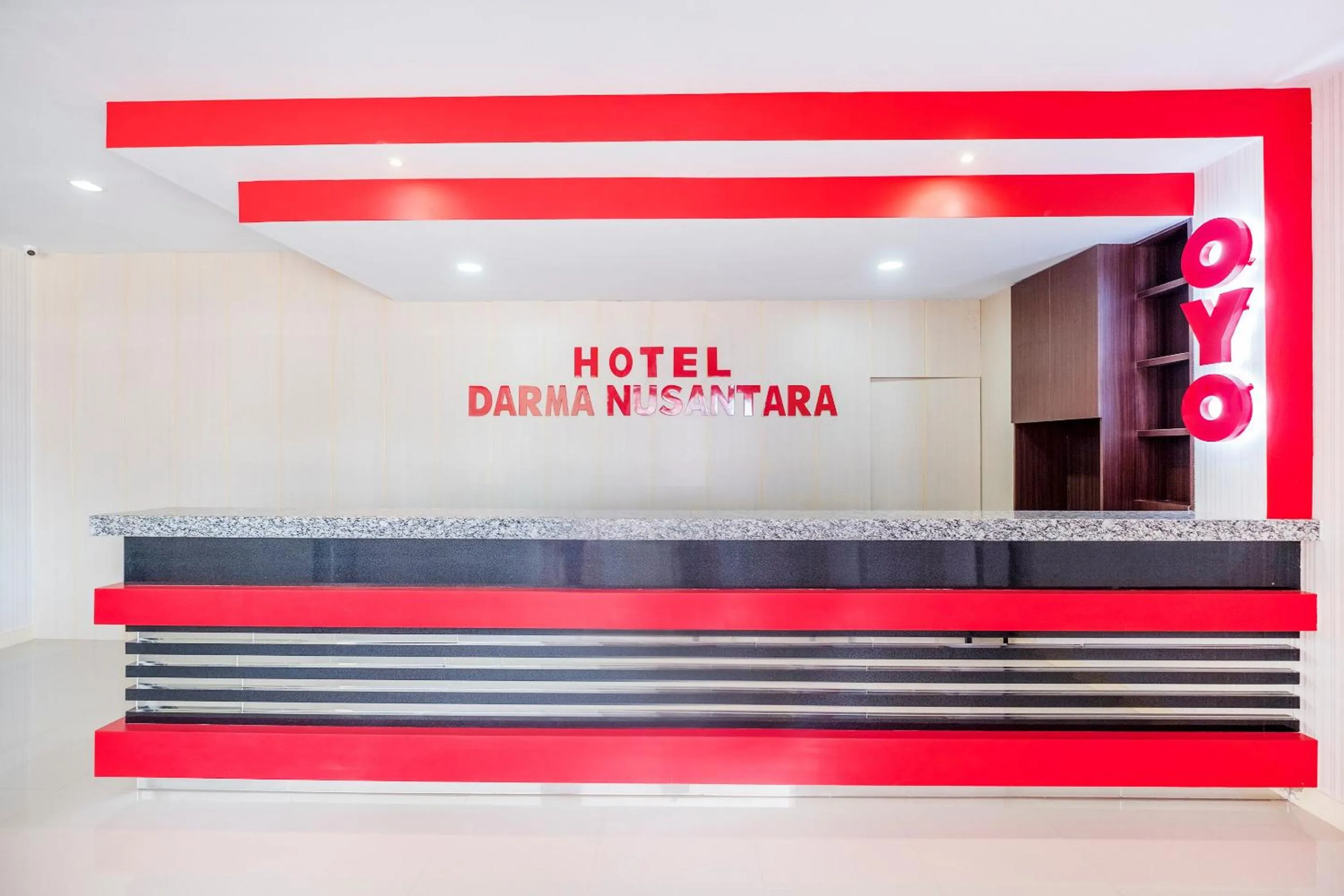 Lobby or reception in OYO 1633 Hotel Darma Nusantara 3