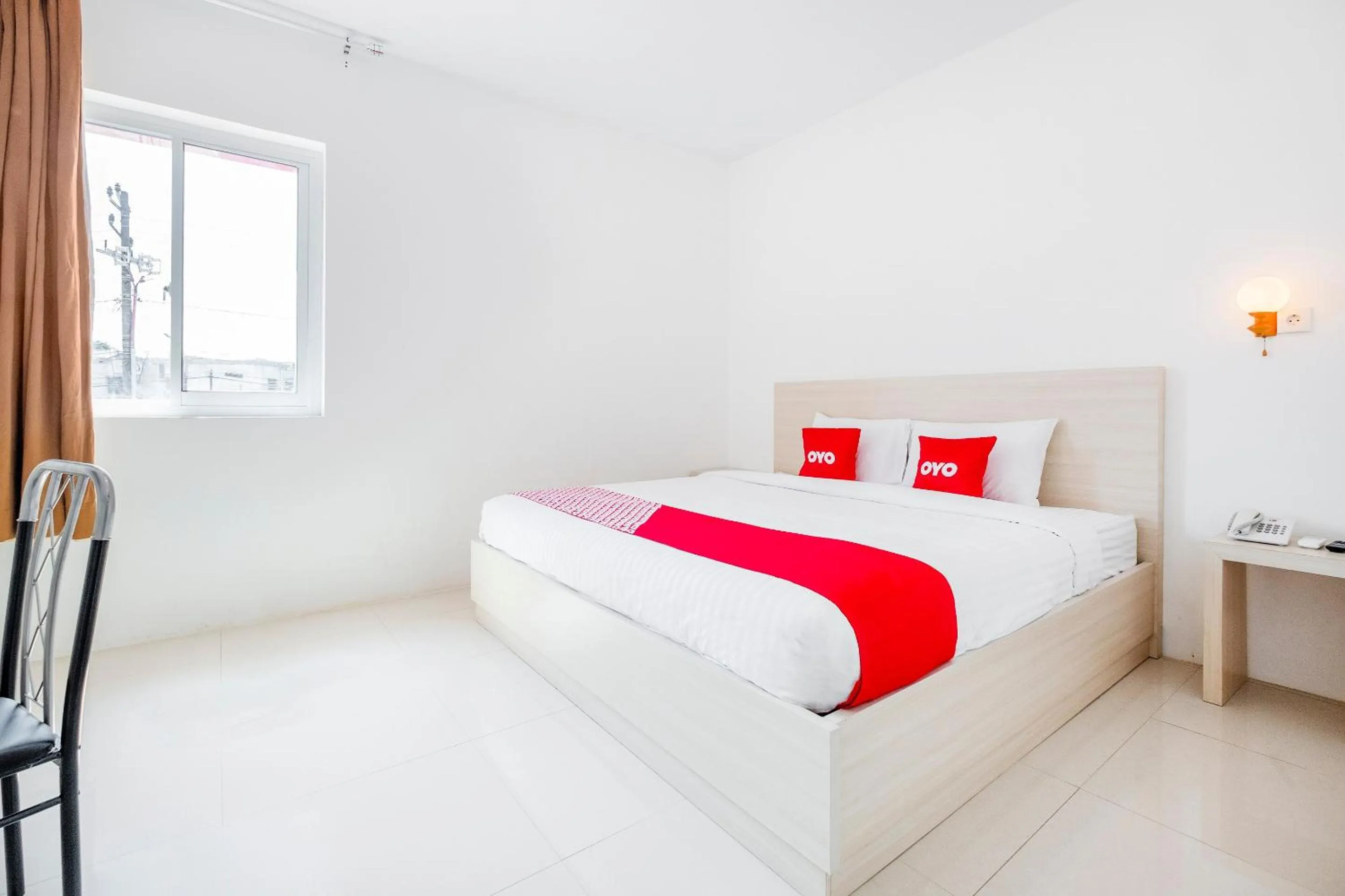 Bedroom in OYO 1633 Hotel Darma Nusantara 3