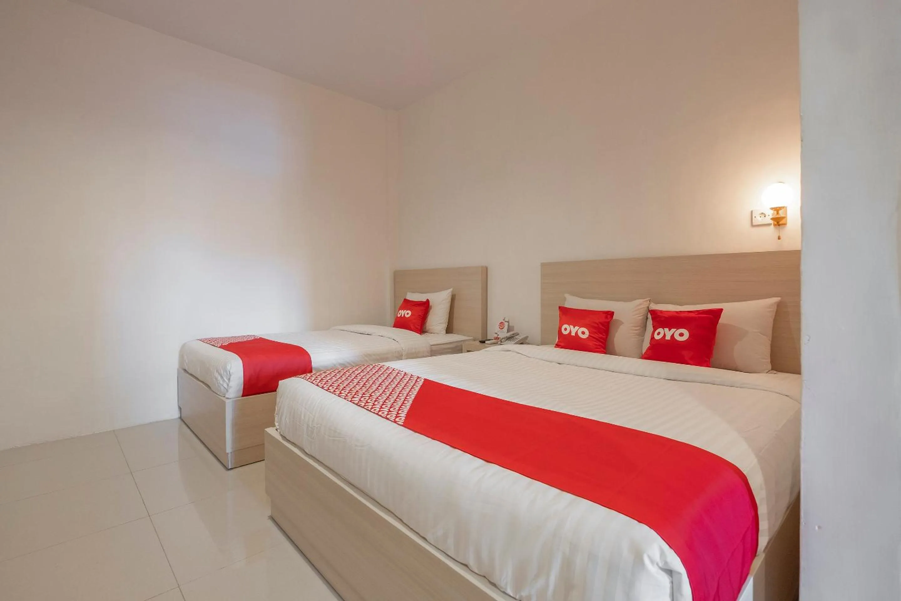 Bedroom in OYO 1633 Hotel Darma Nusantara 3