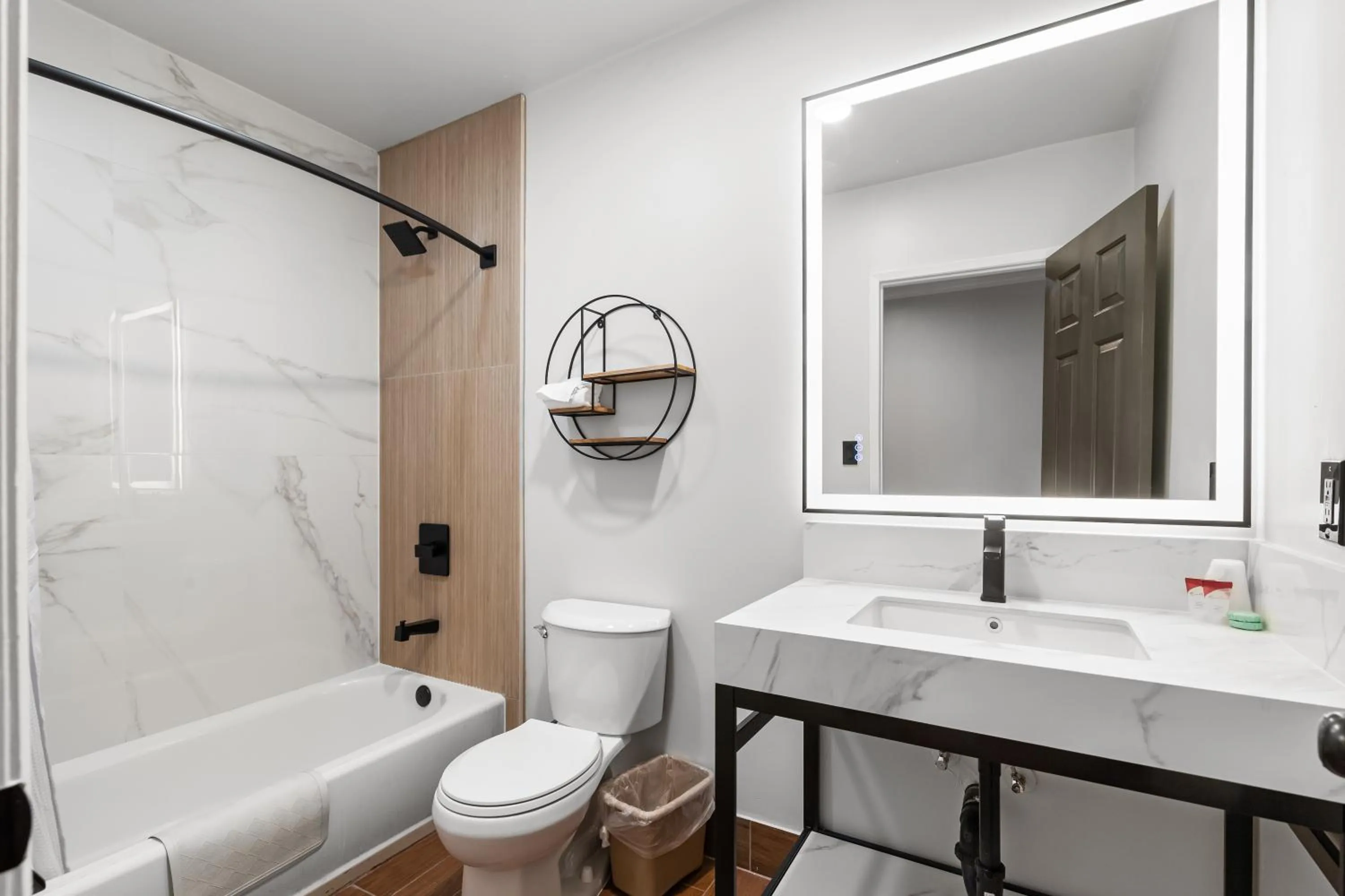 Bathroom in Beverly Inn