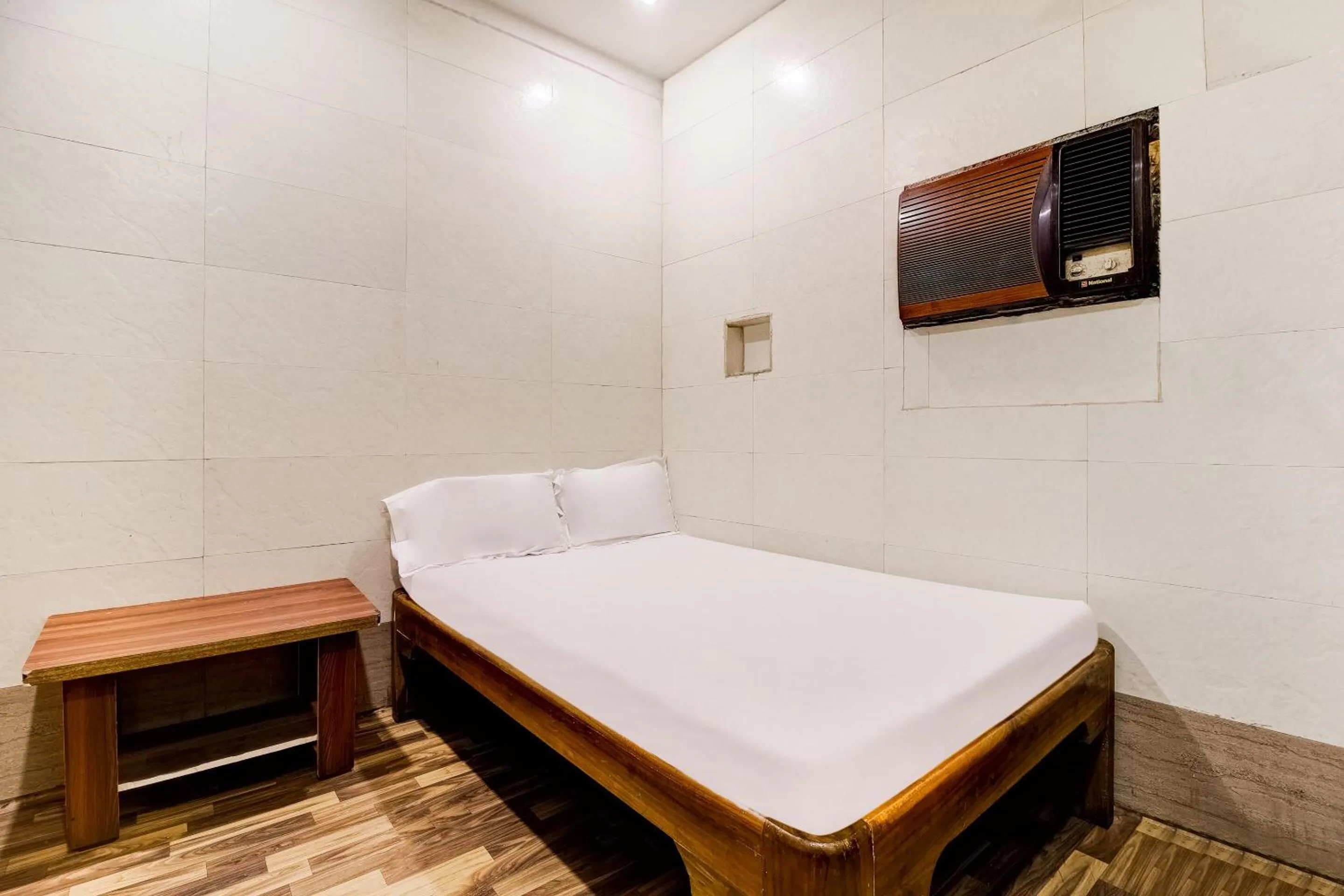 Bedroom in Hotel O Sargam Lodging And Boarding