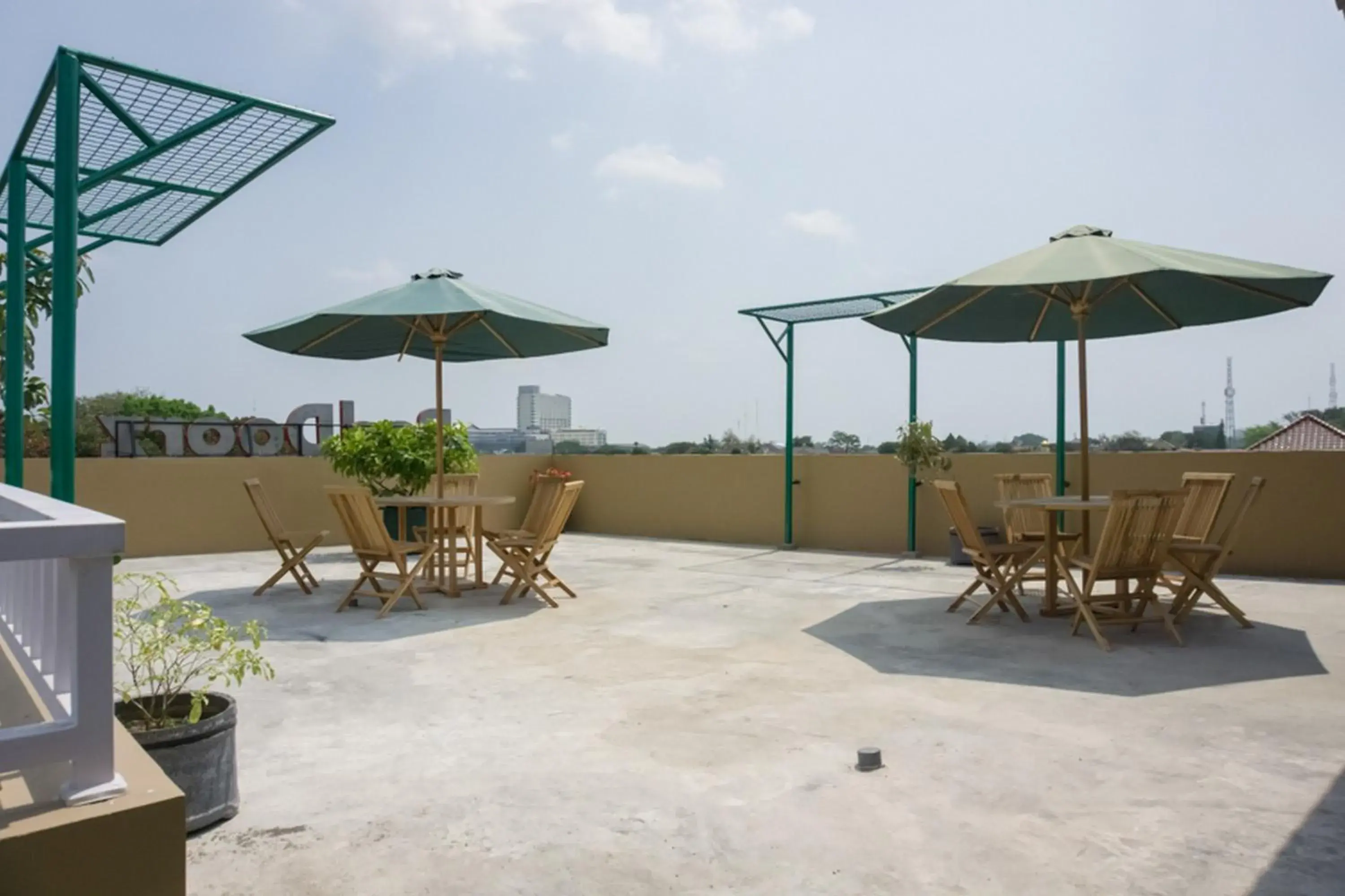 RedDoorz Syariah near Taman Pelangi Monjali RedDoorz Syariah near Taman Pelangi Monjali