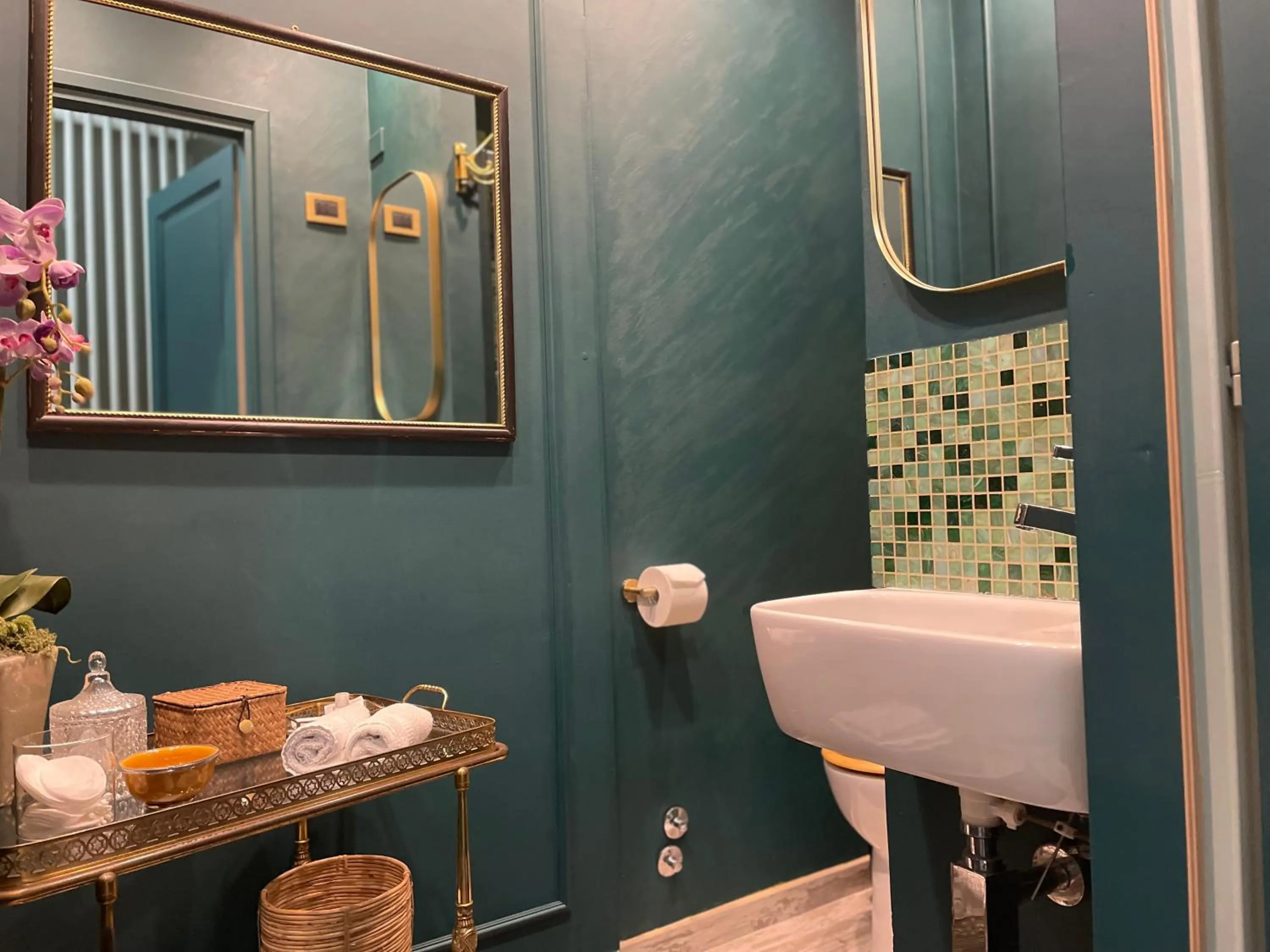 Bathroom in B&B Colombo by Addler House Ospitality