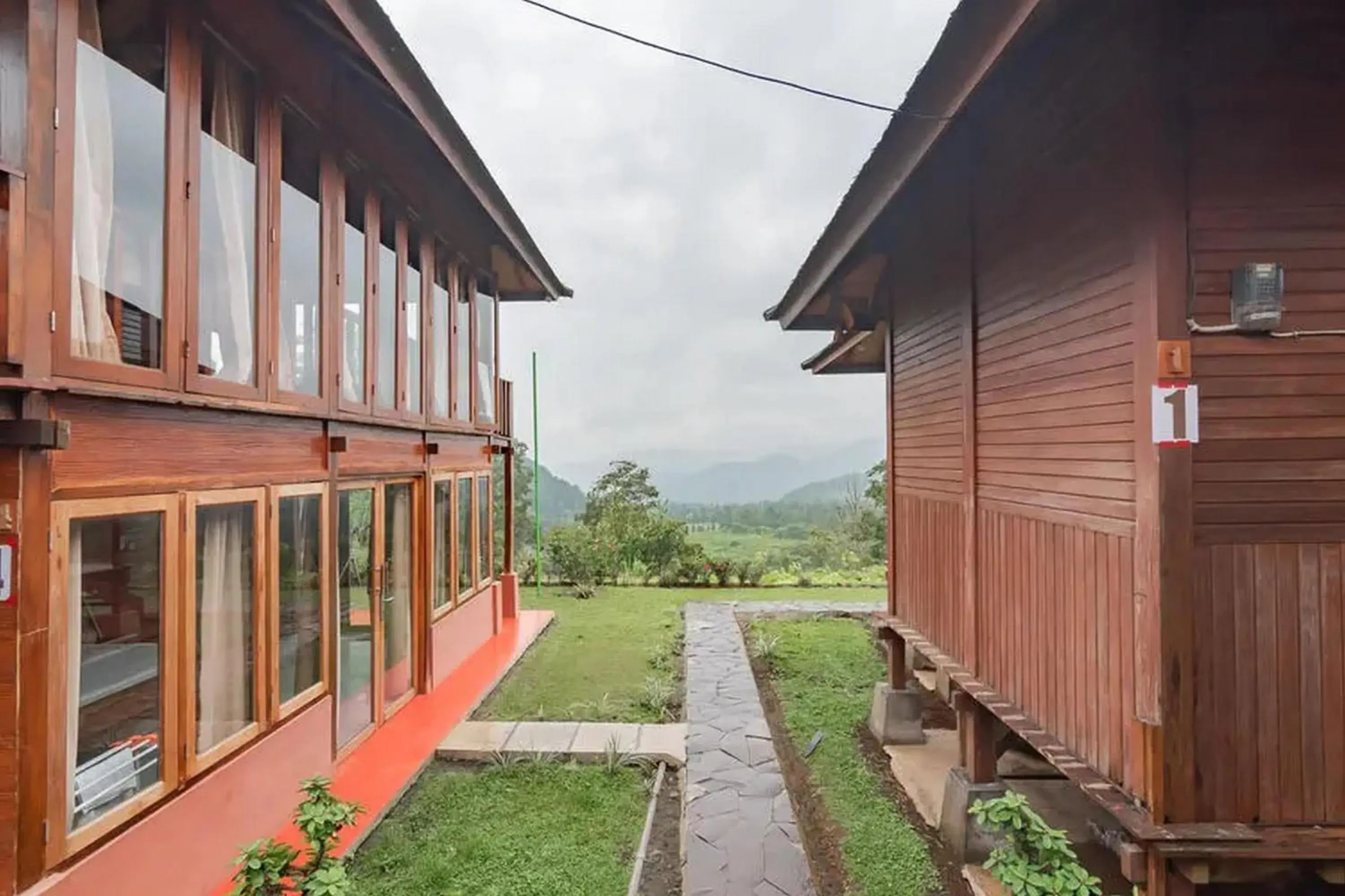 Property building in Kanaka Residence Mitra RedDoorz Property building in Kanaka Residence Mitra RedDoorz