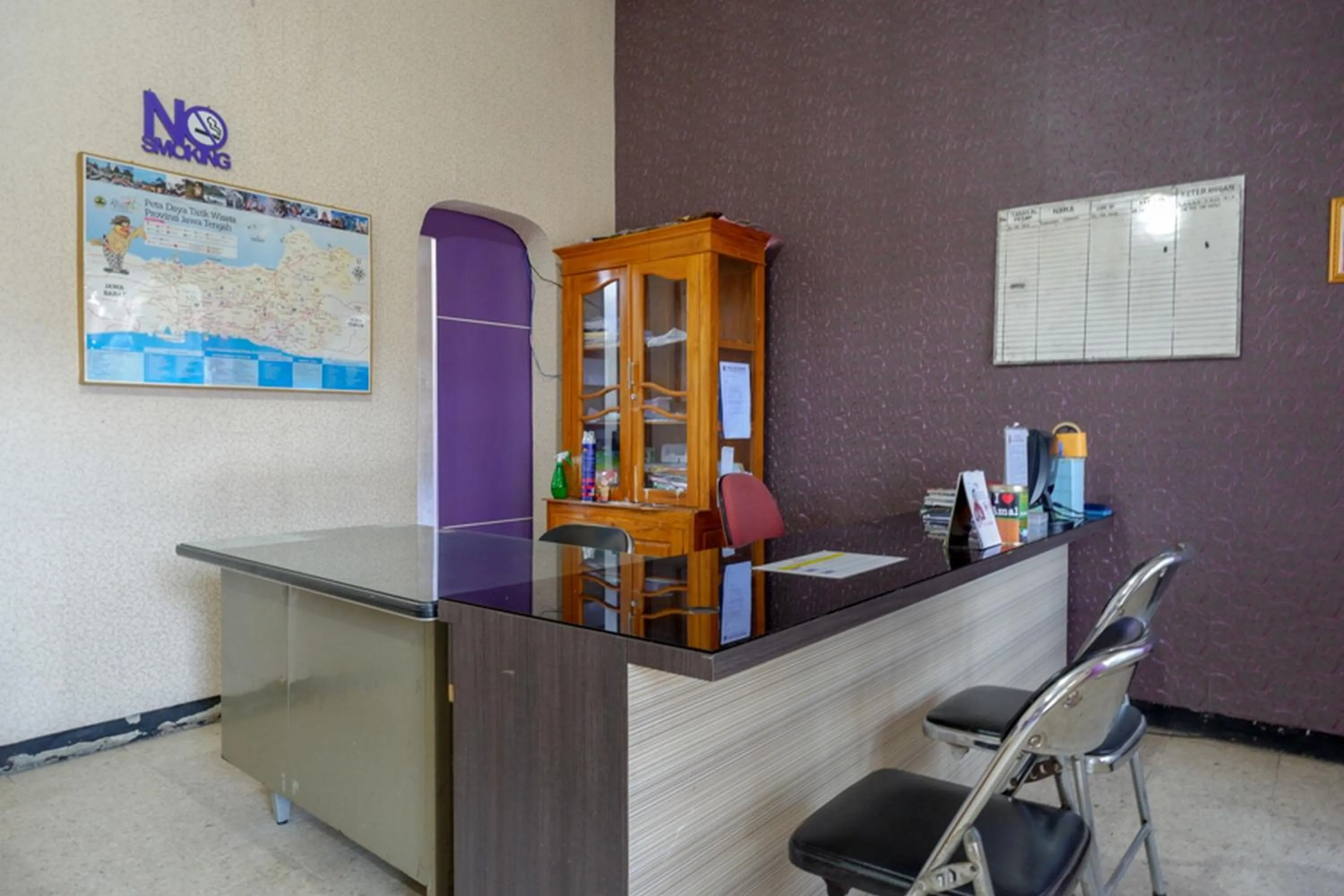 Lobby or reception in RedDoorz near Stasiun Kebumen