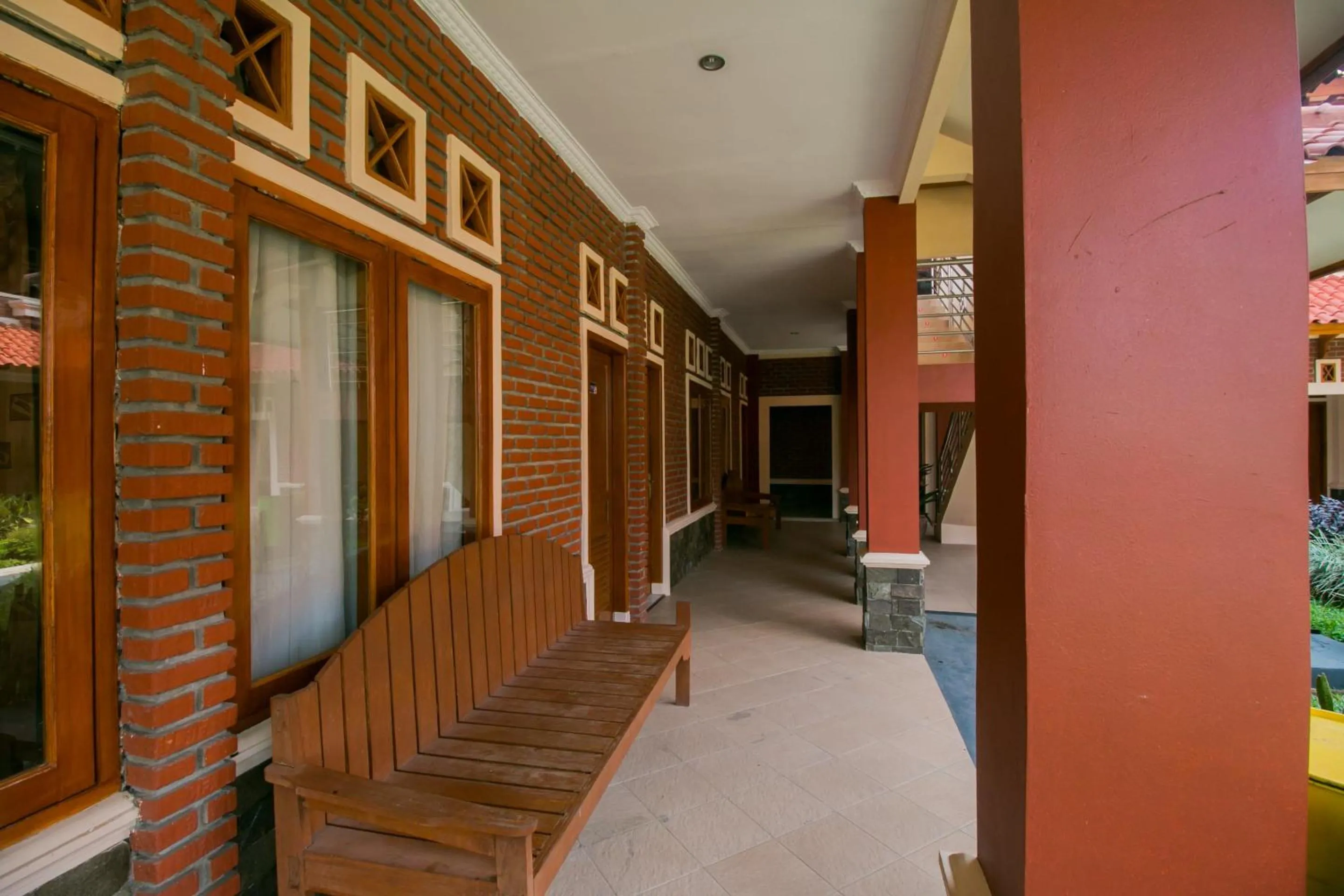 Lobby or reception in Hotel O Edotel Smkn 1 Pacet Syariah