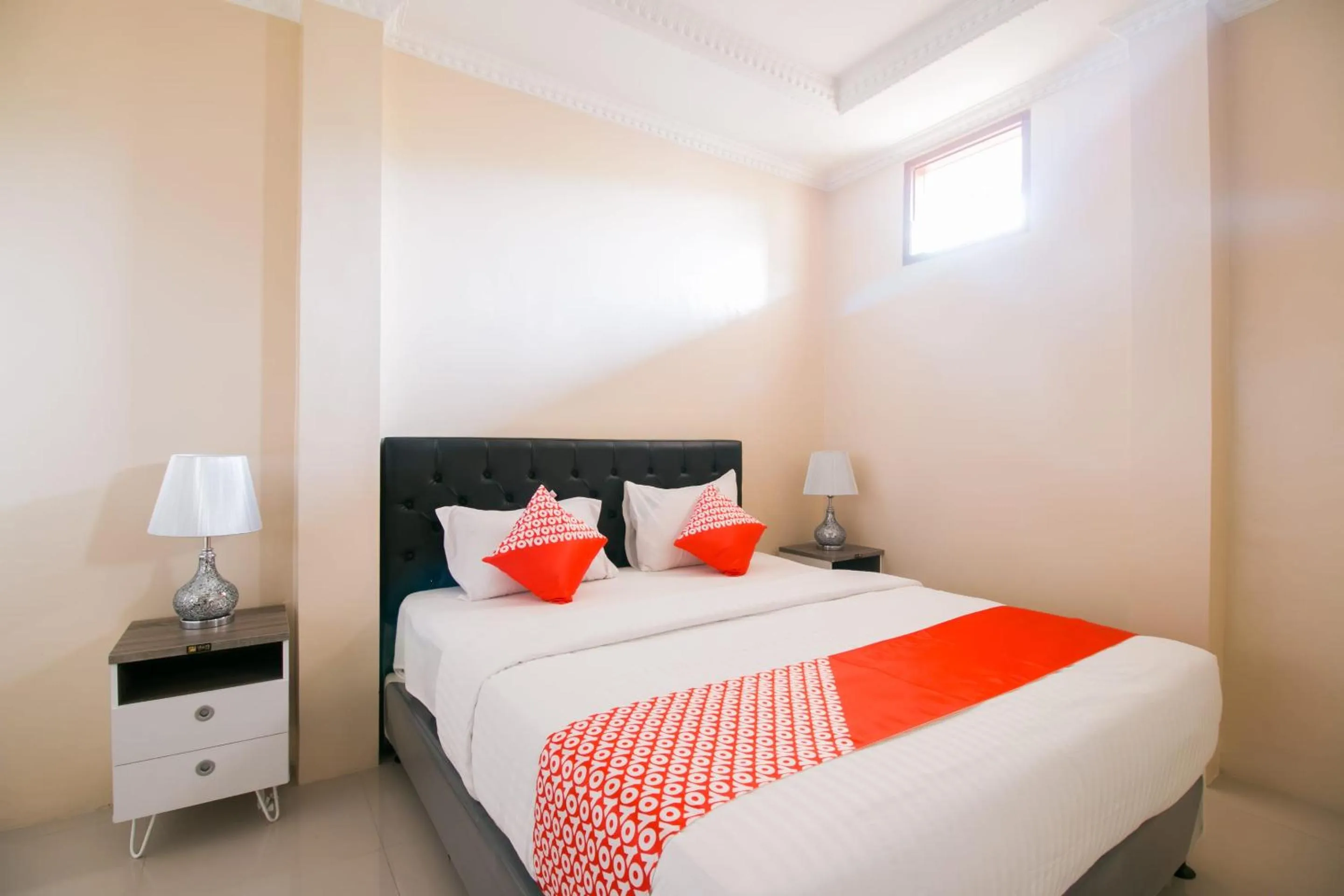 Bedroom, Bed in Hotel O Edotel Smkn 1 Pacet Syariah