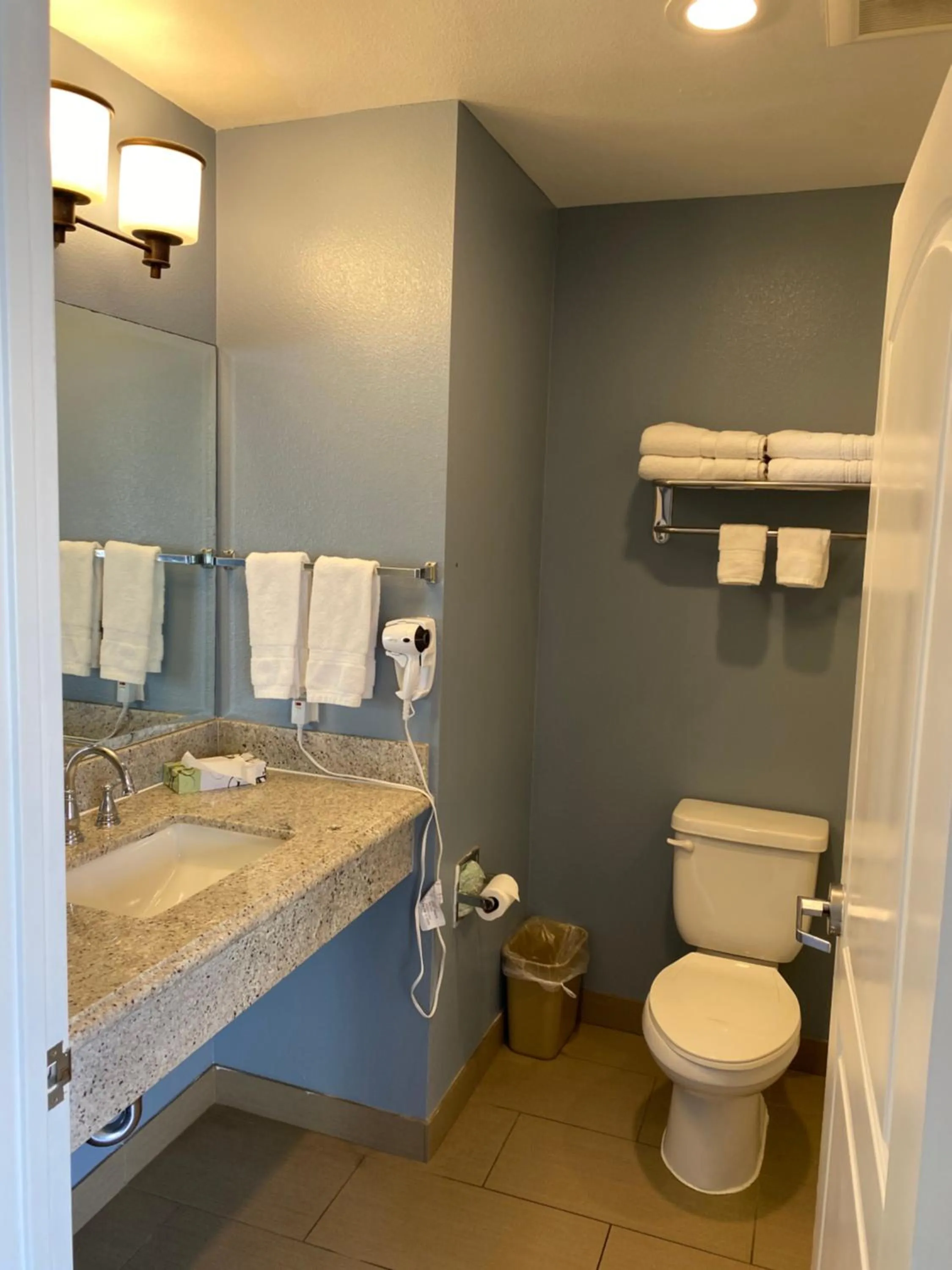 Bathroom in Ocean Surf Inn & Suites