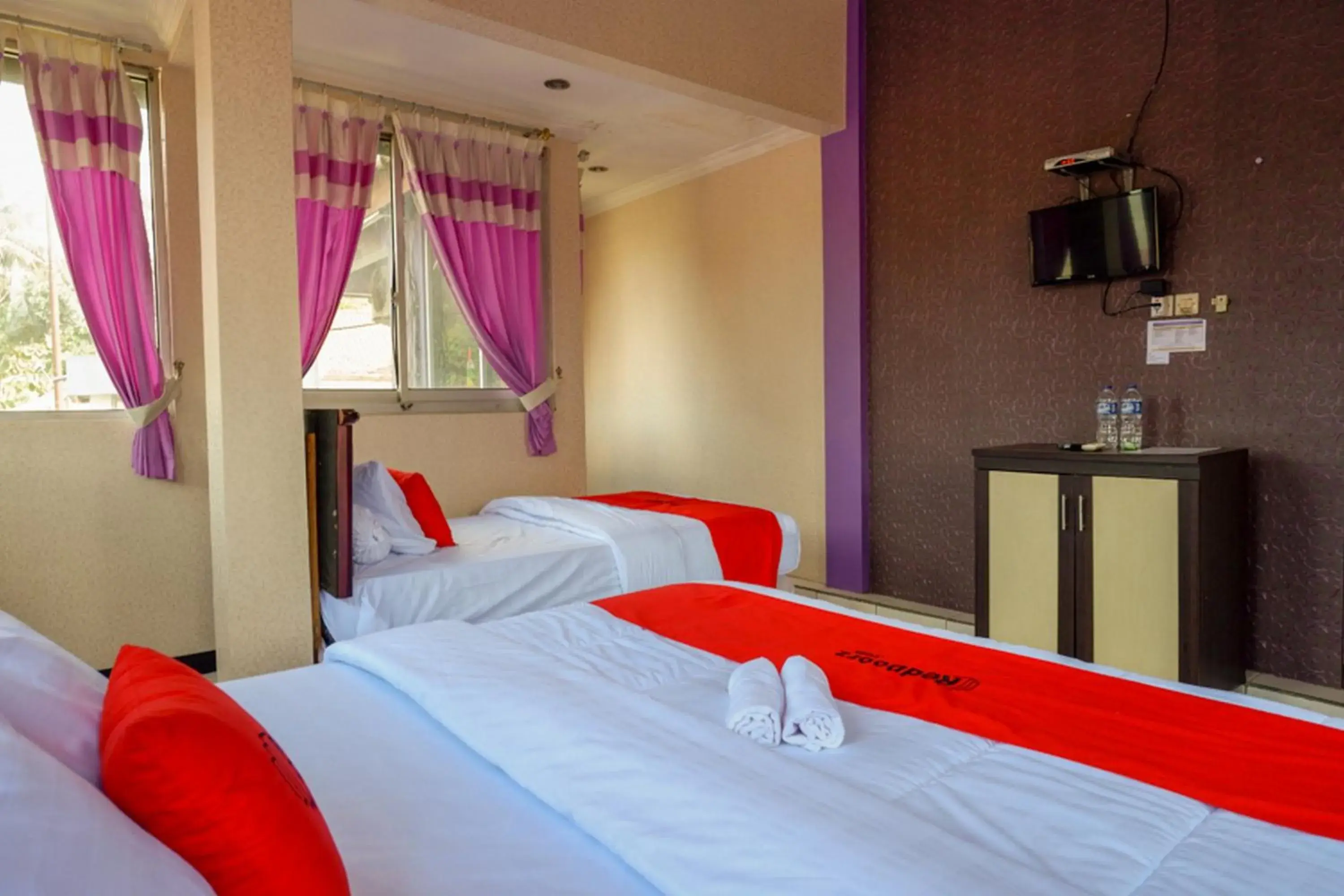 Bed in RedDoorz near RSUD Kebumen Bed in RedDoorz near RSUD Kebumen