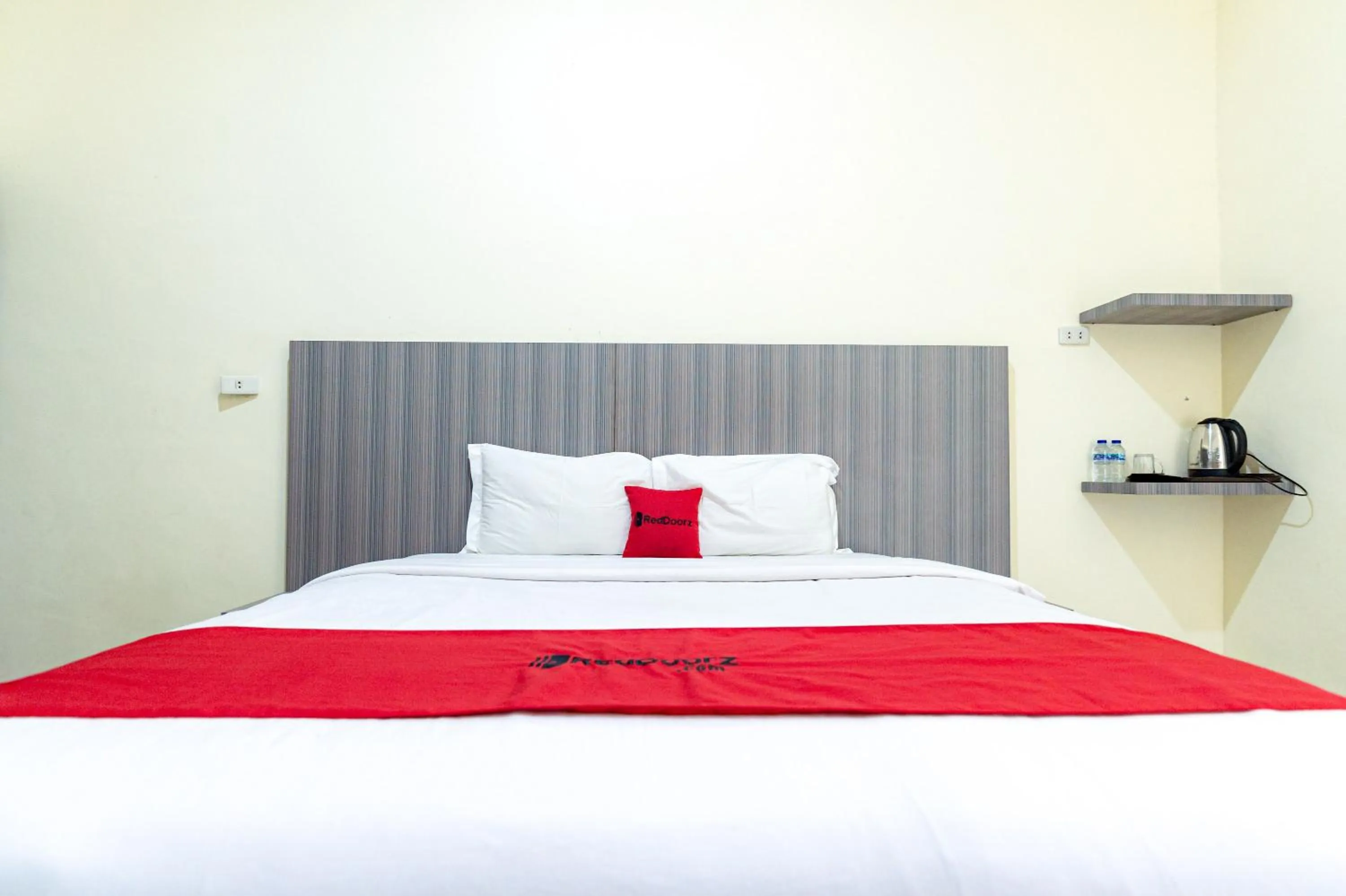 Bedroom, Bed in RedDoorz At Pariban Homestay Parbaba