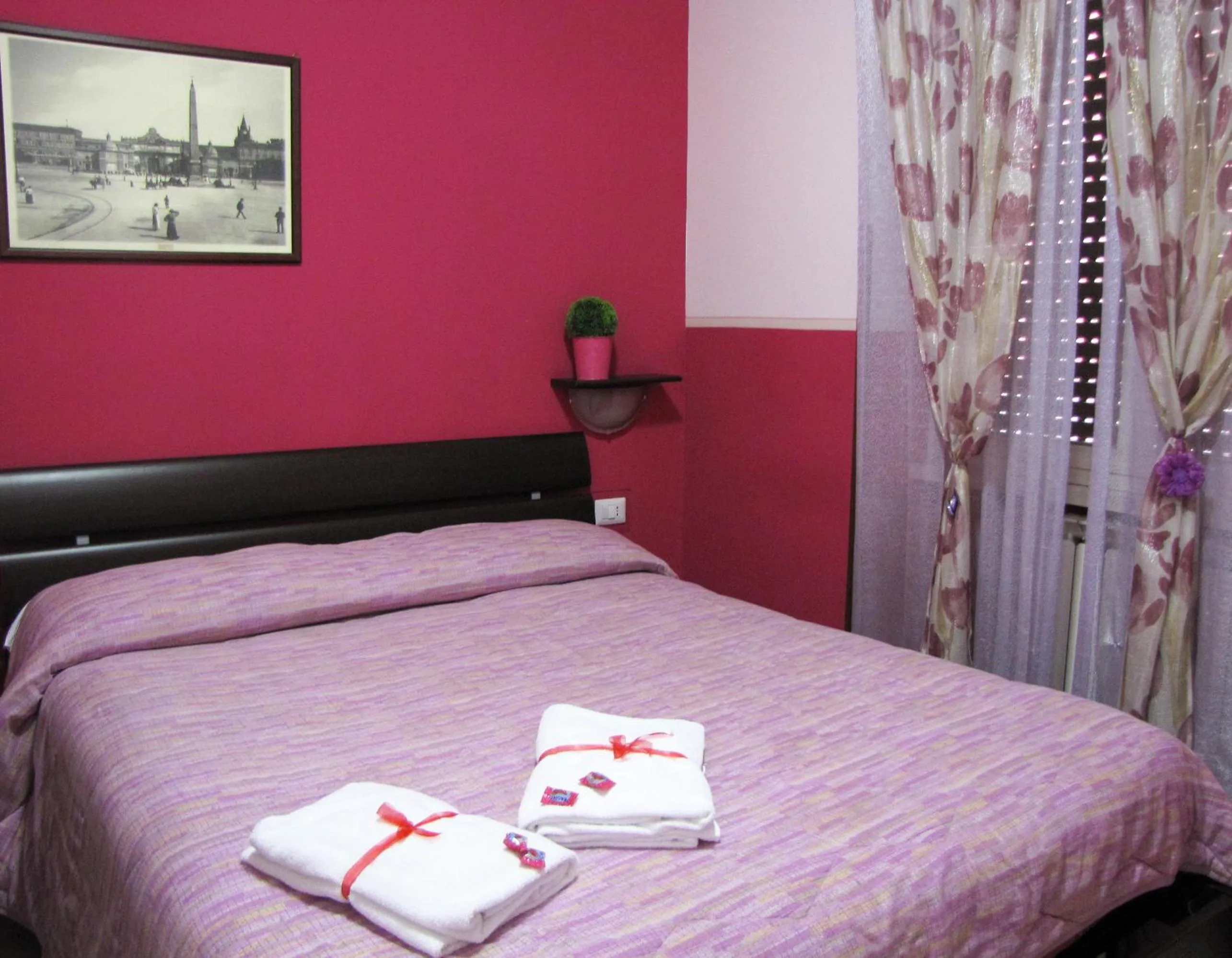 Bedroom, Bed in Aracoeli