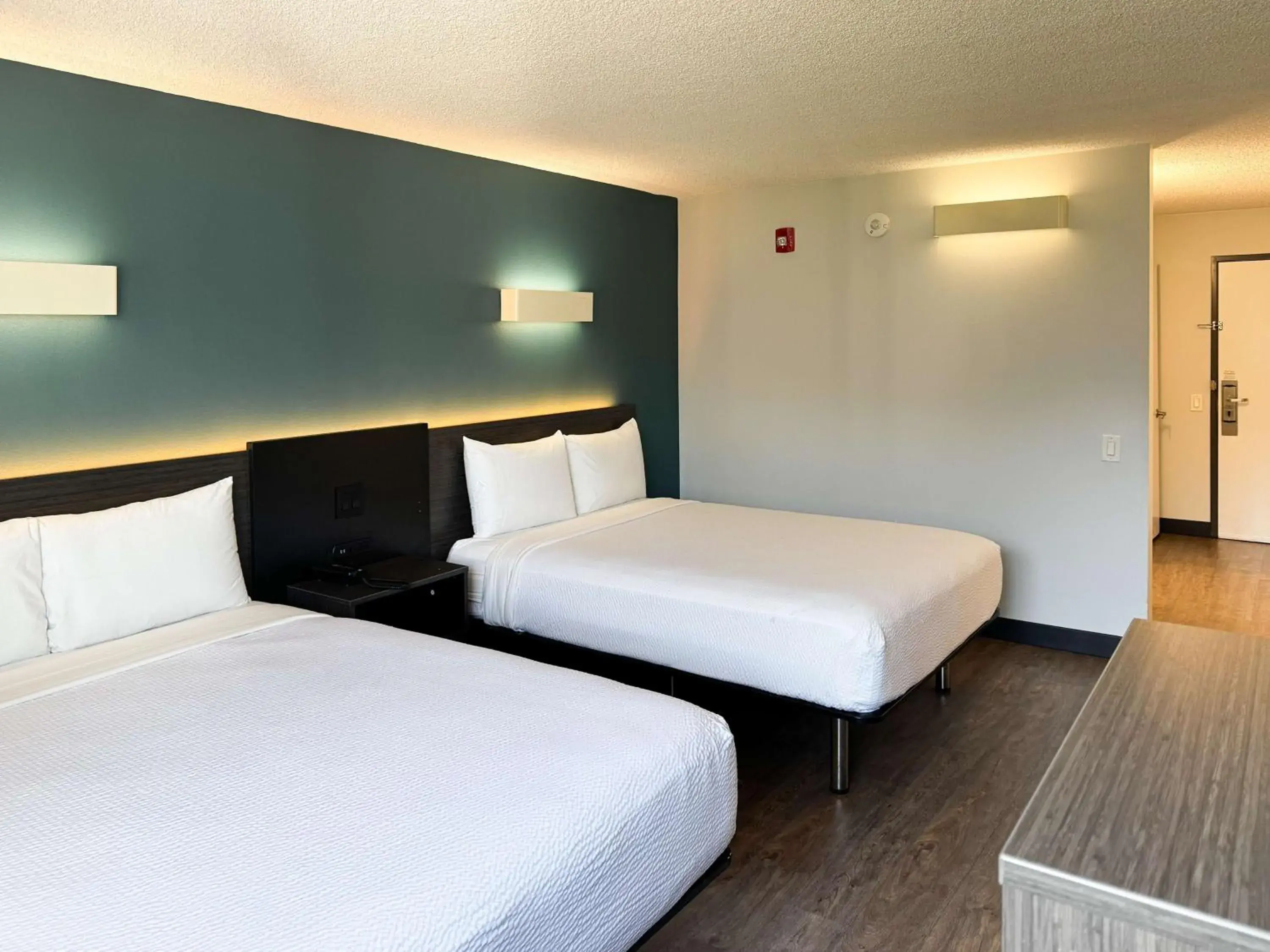 Bedroom, Bed in Motel 6-Carson, CA Bedroom, Bed in Motel 6-Carson, CA