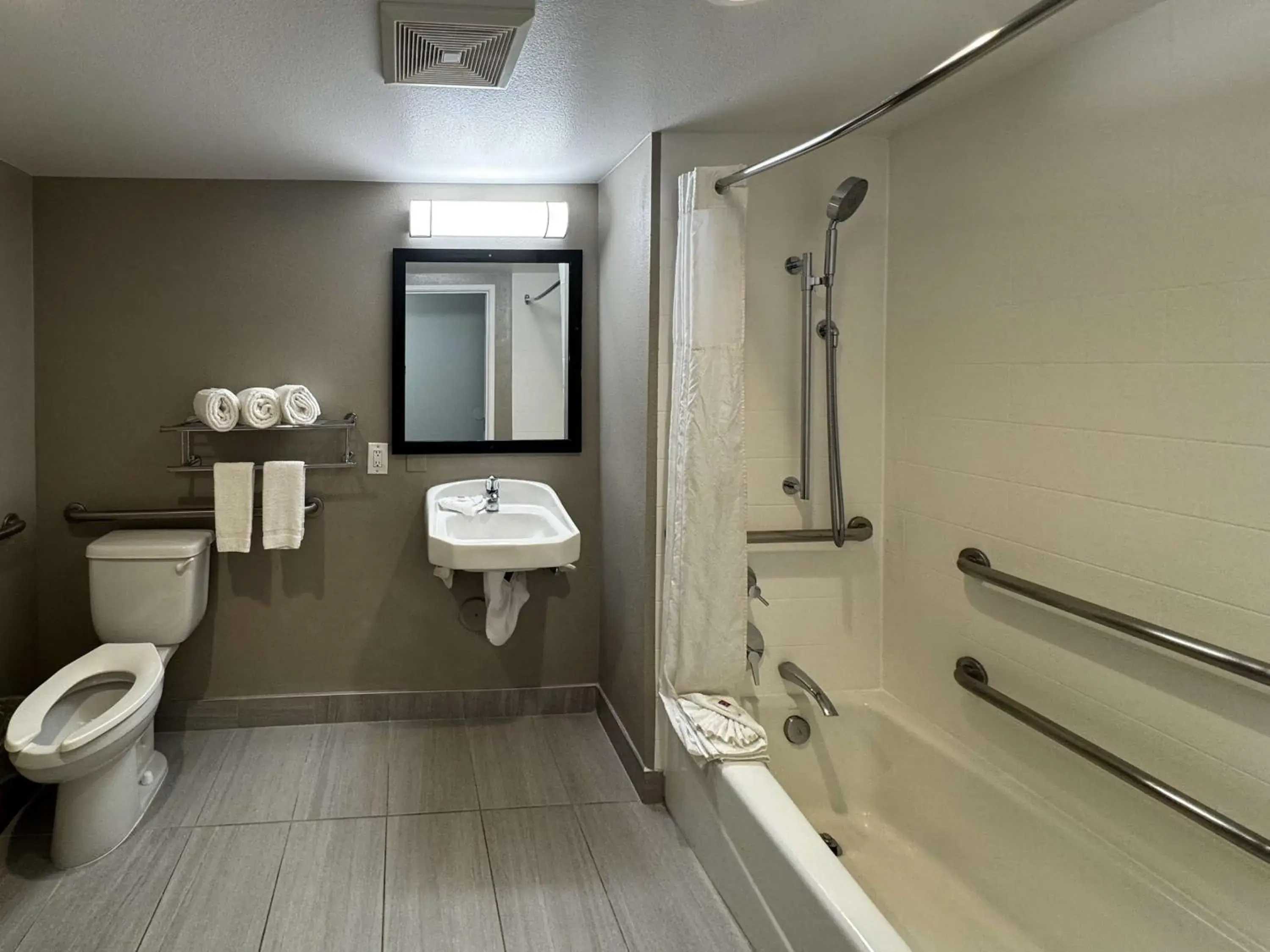 Bedroom in Motel 6-Carson, CA Bedroom in Motel 6-Carson, CA