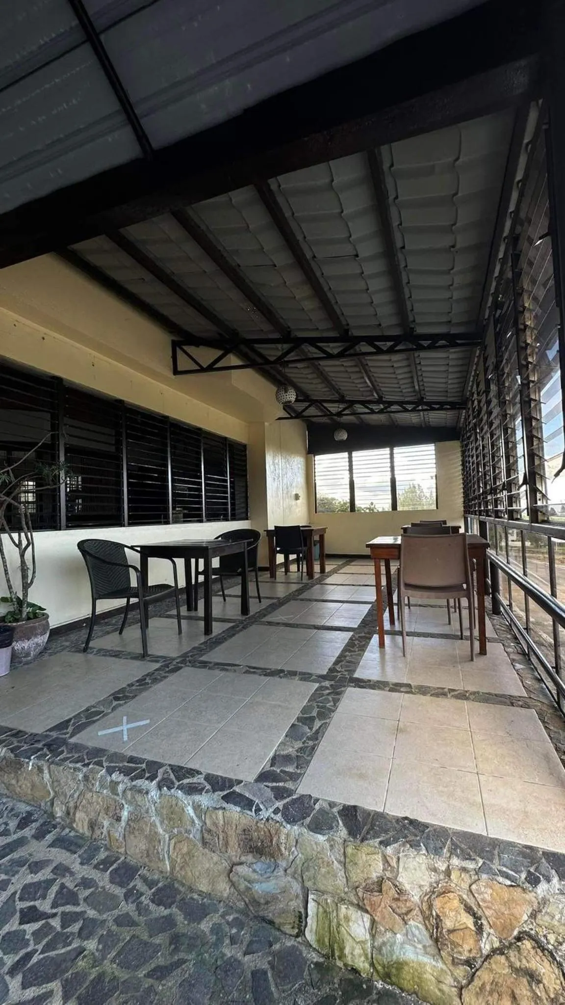 Patio in Alfonso Hotel