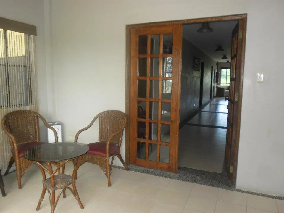 Seating area in Alfonso Hotel