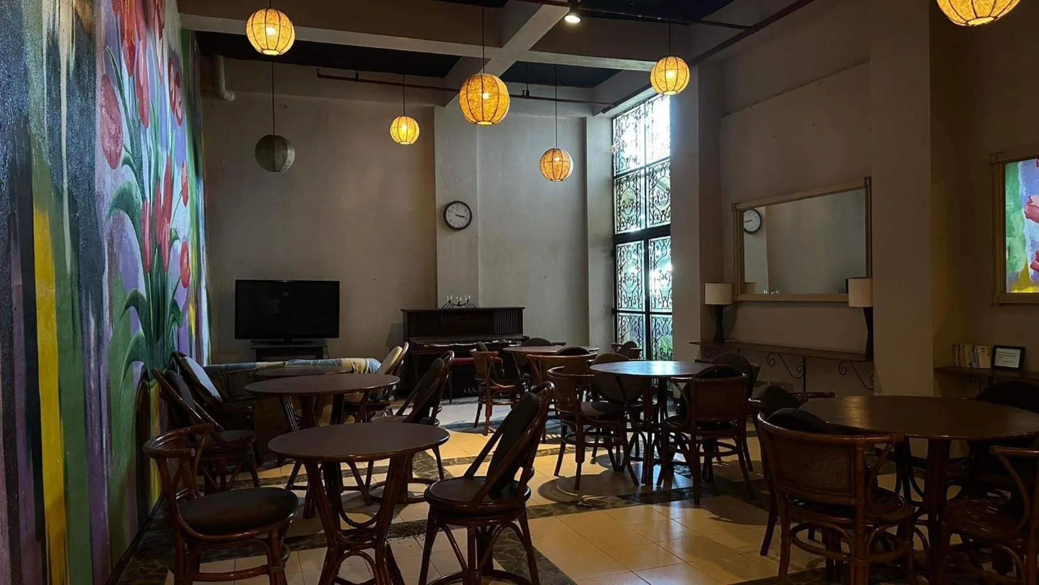 Dining area in Alfonso Hotel