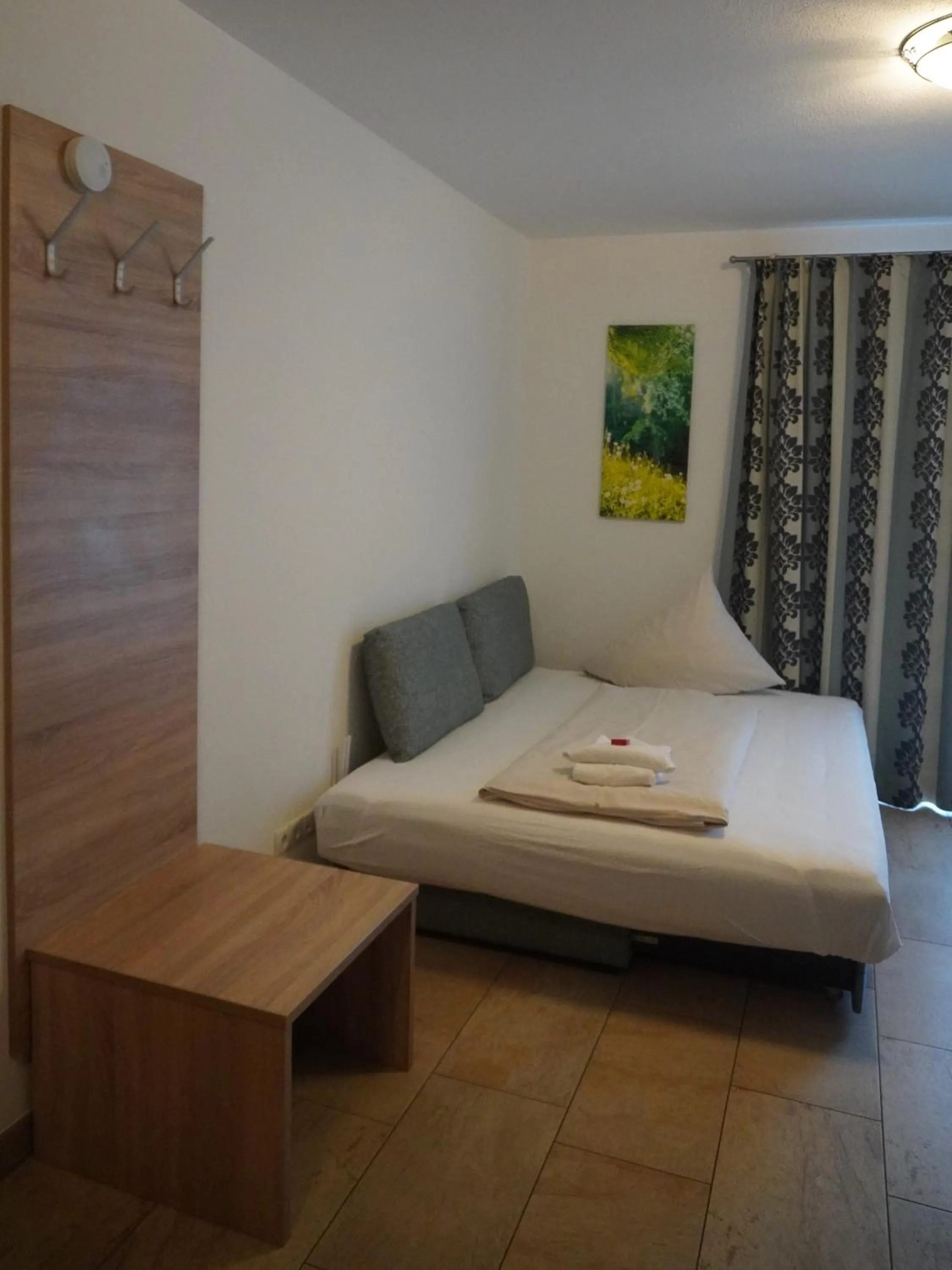 Living room, Bed in Appartements Fritzhof