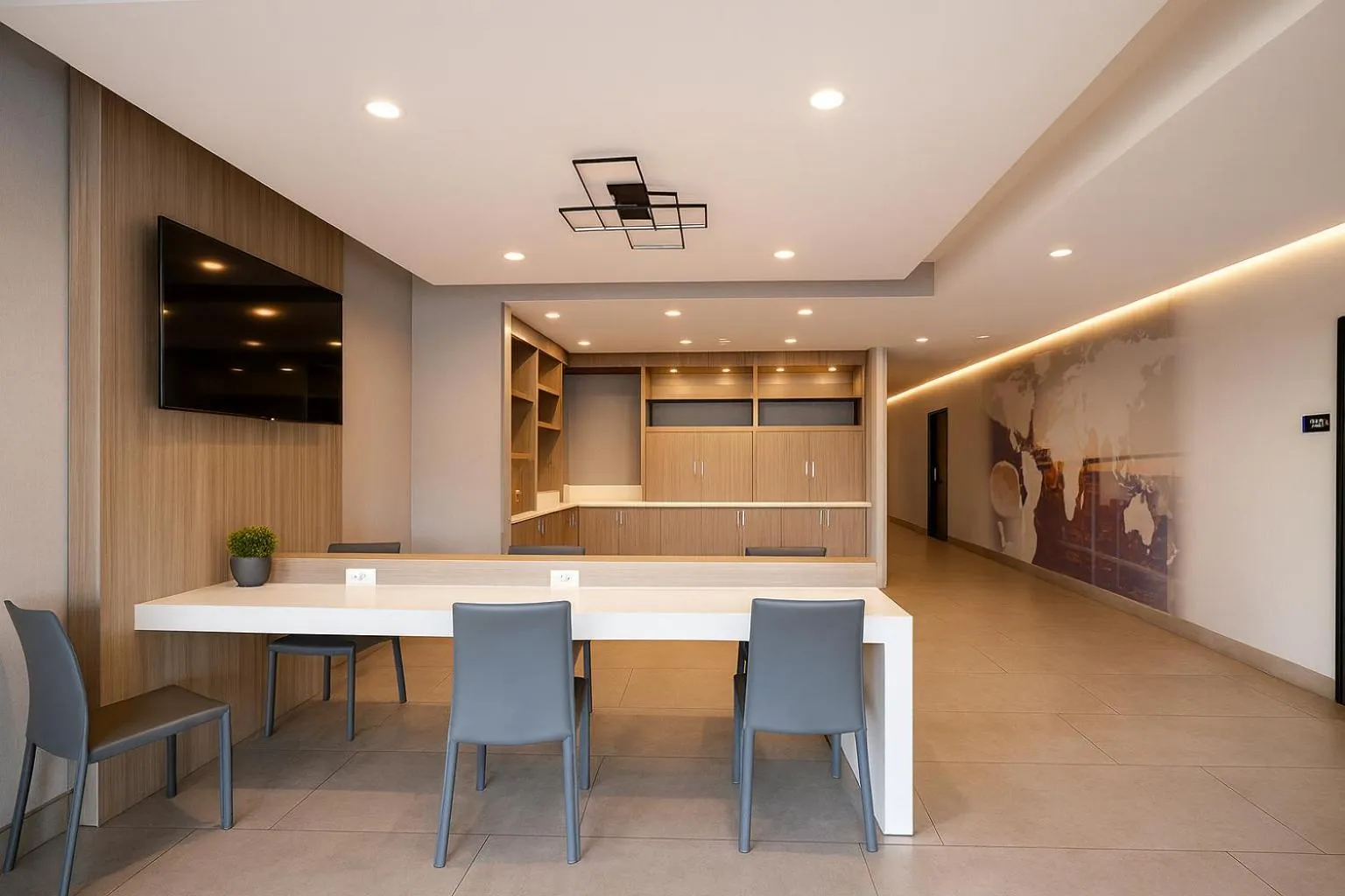 Dining area in Travelodge by Wyndham LAX