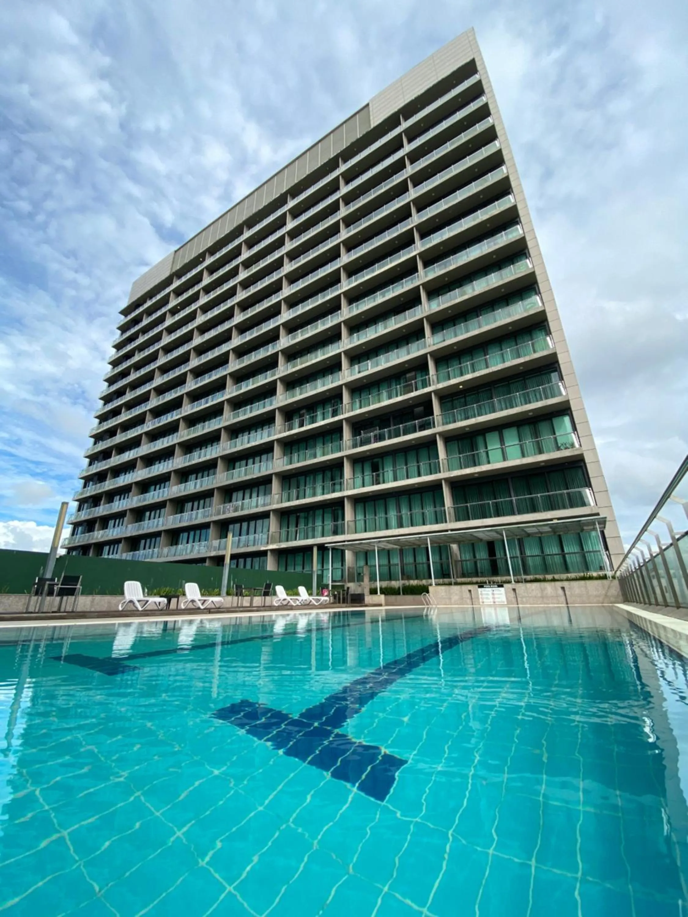 Imperial Suites at Boulevard Mall