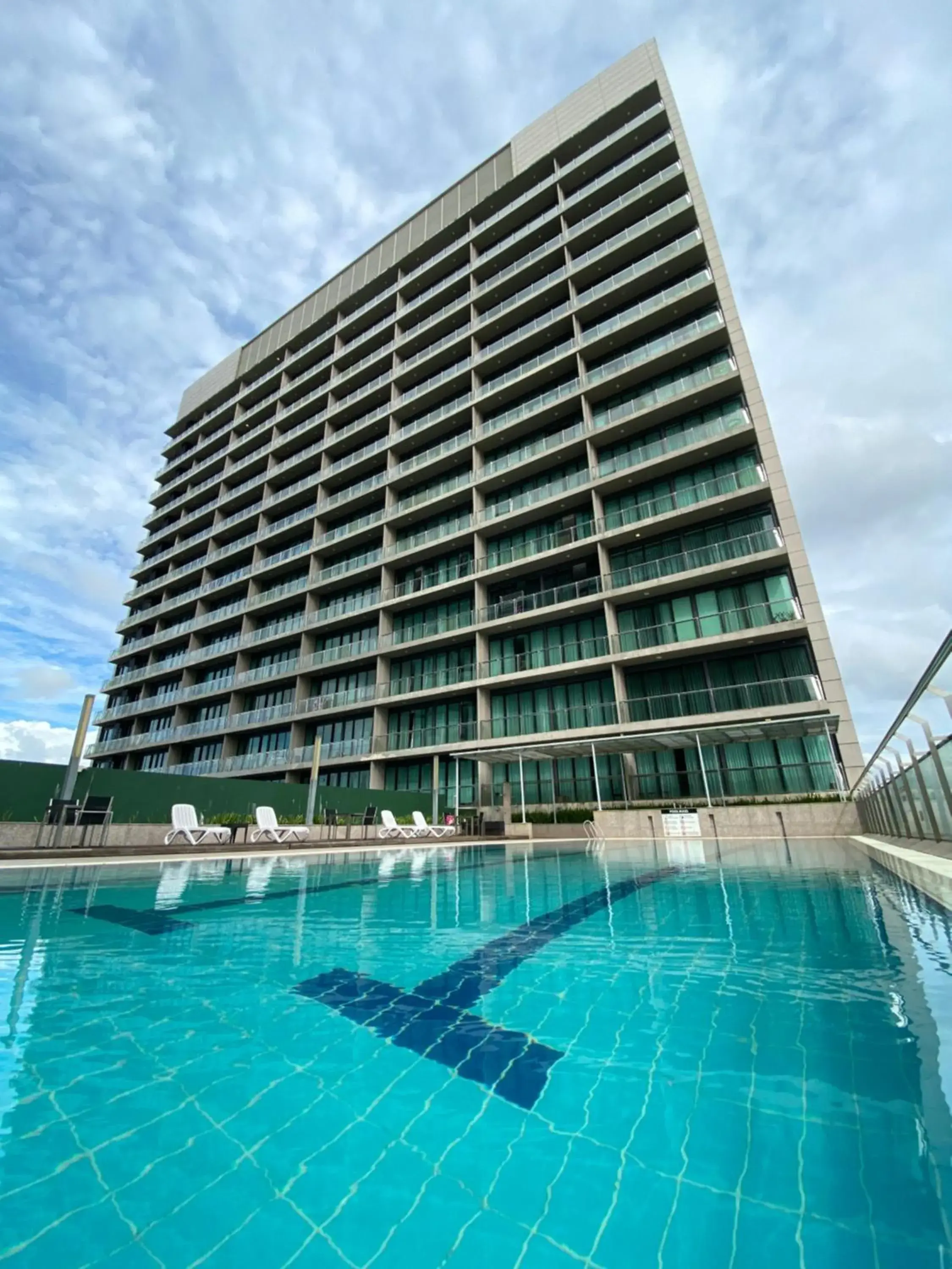 Property building in Imperial Suites at Boulevard Mall Property building in Imperial Suites at Boulevard Mall