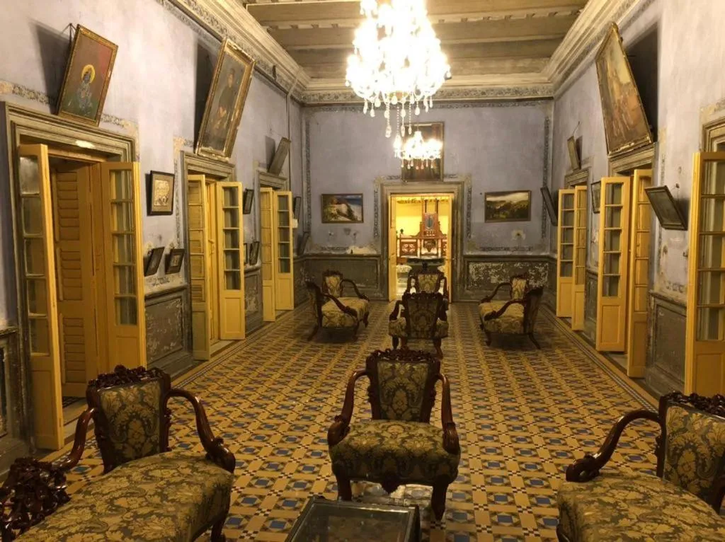 COSSIMBAZAR PALACE OF THE ROYS ( RAJBARI)