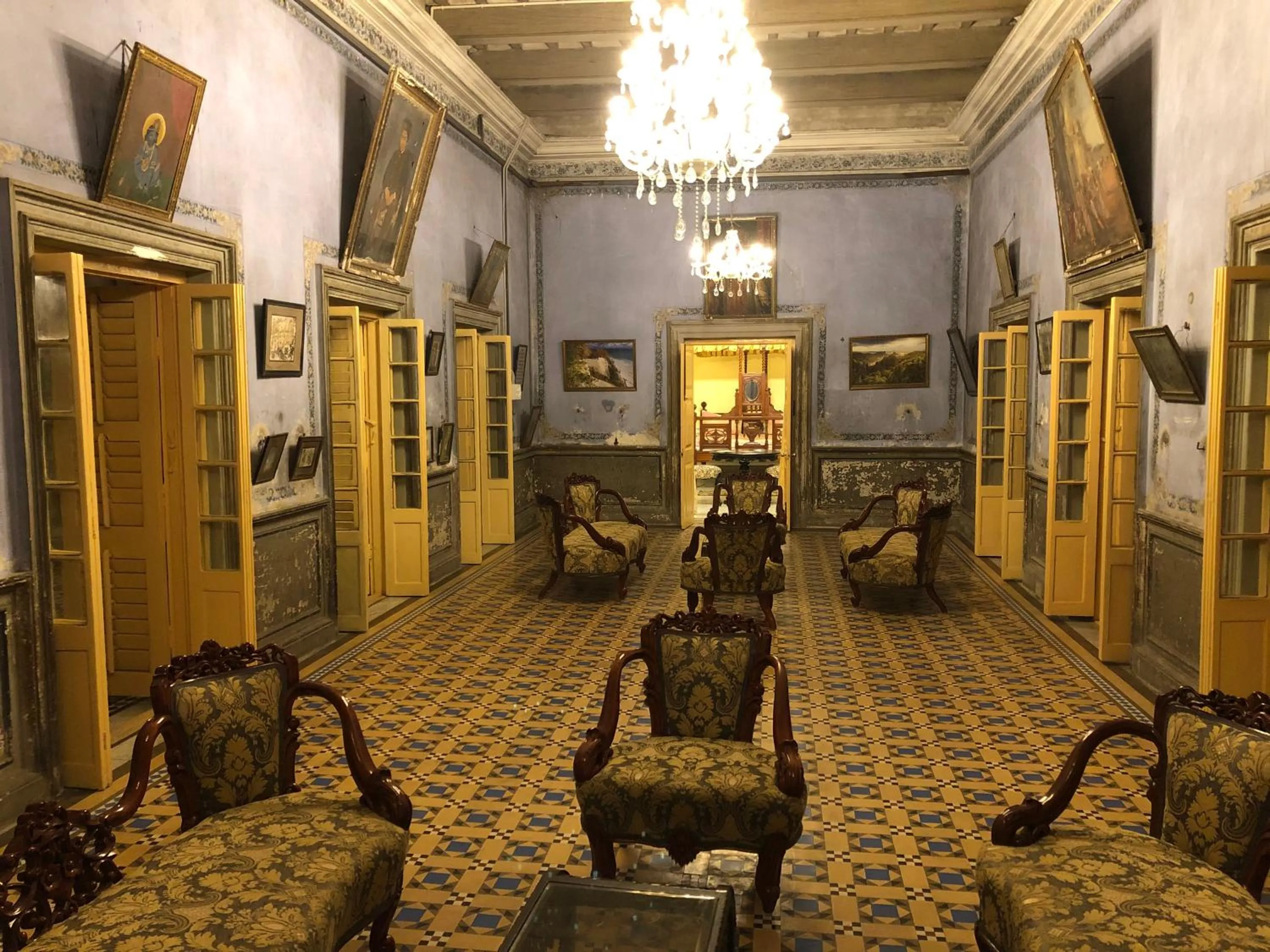 COSSIMBAZAR PALACE OF THE ROYS ( RAJBARI)