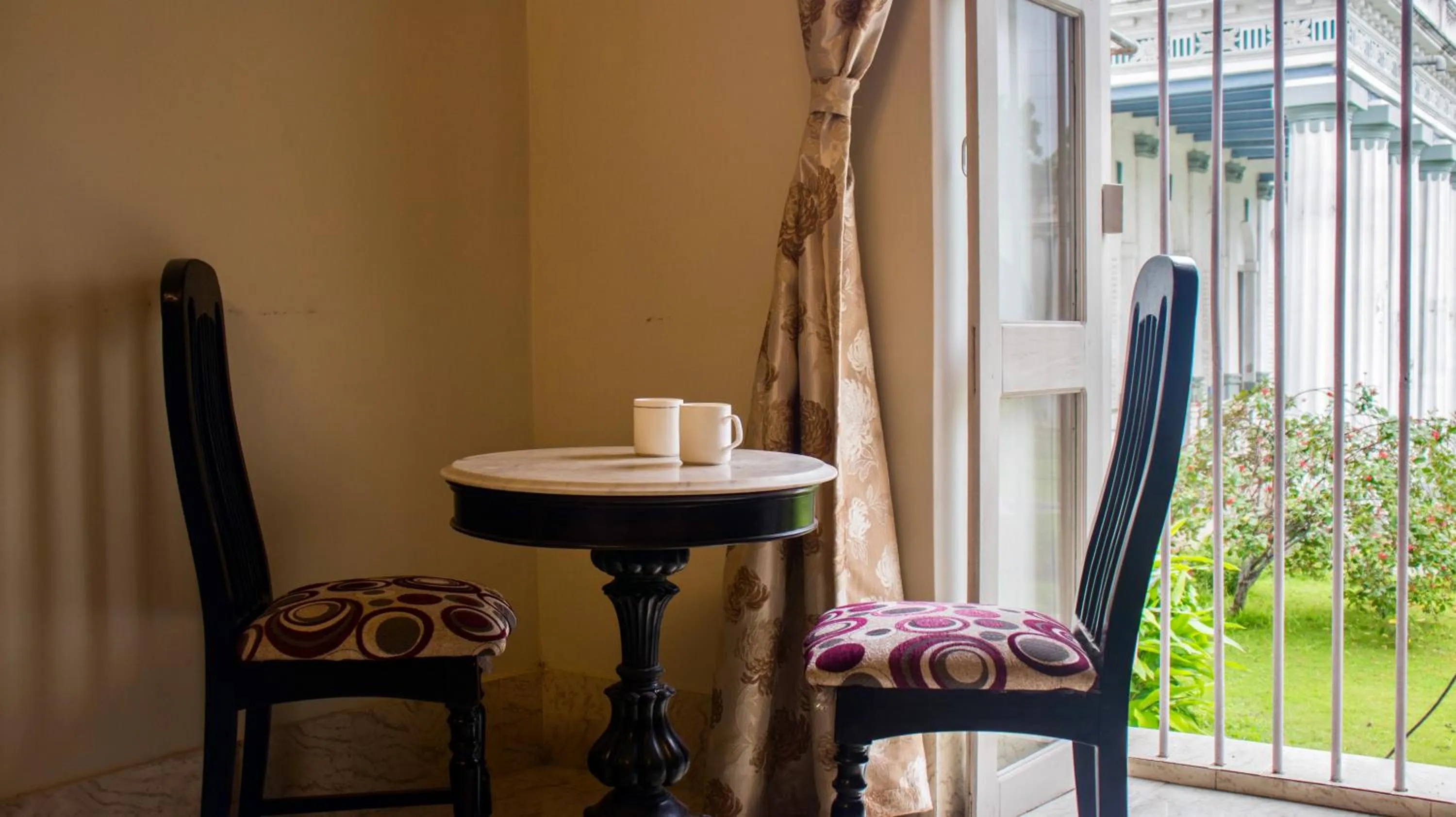 COSSIMBAZAR PALACE OF THE ROYS ( RAJBARI)