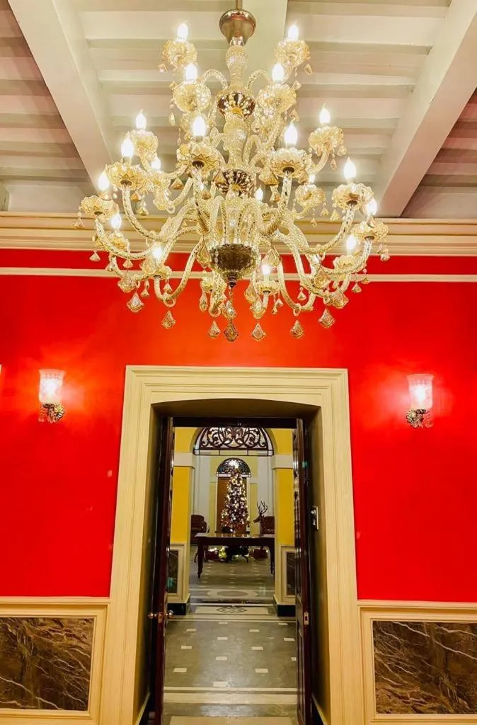 COSSIMBAZAR PALACE OF THE ROYS ( RAJBARI)