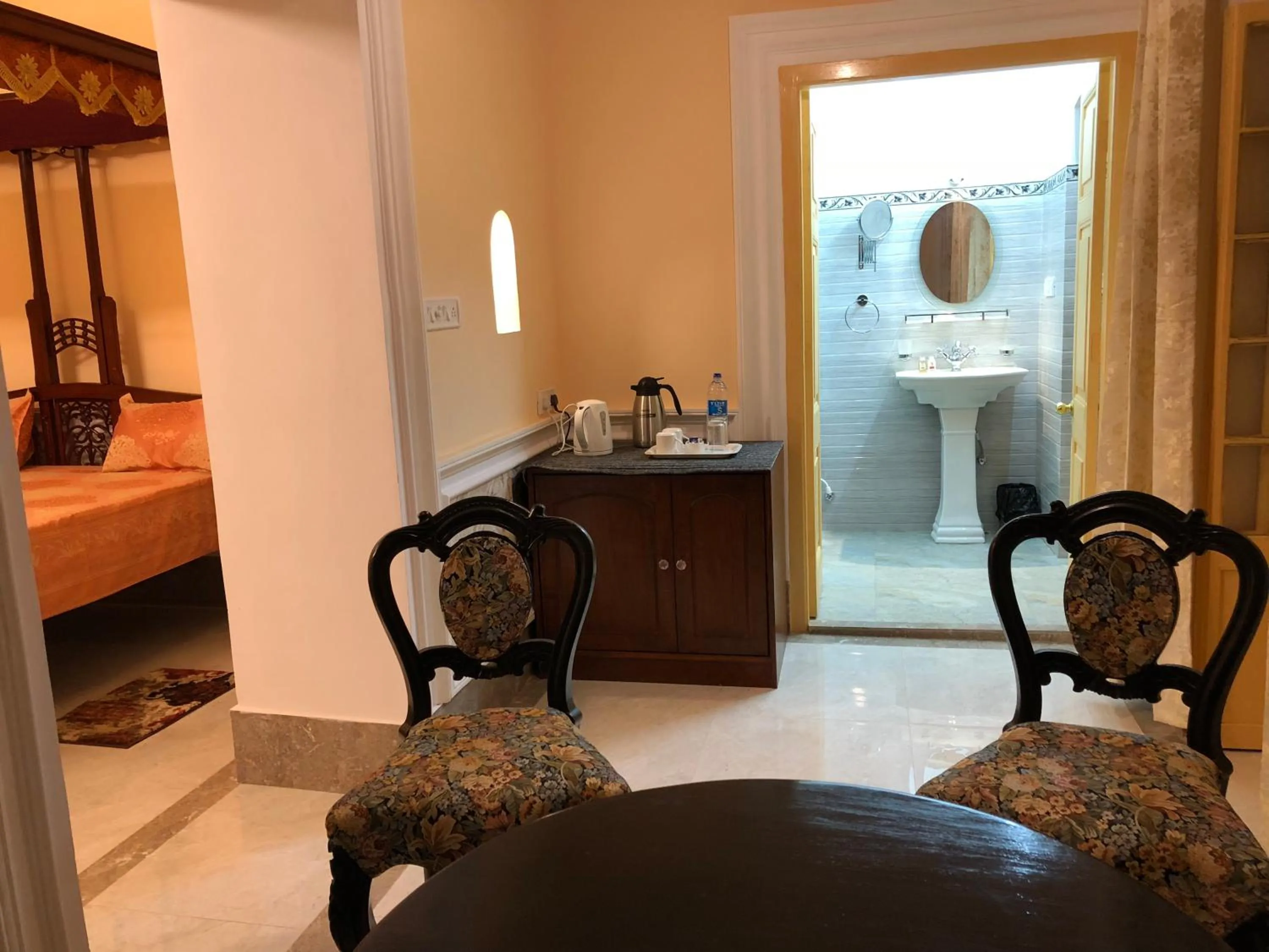 COSSIMBAZAR PALACE OF THE ROYS ( RAJBARI)