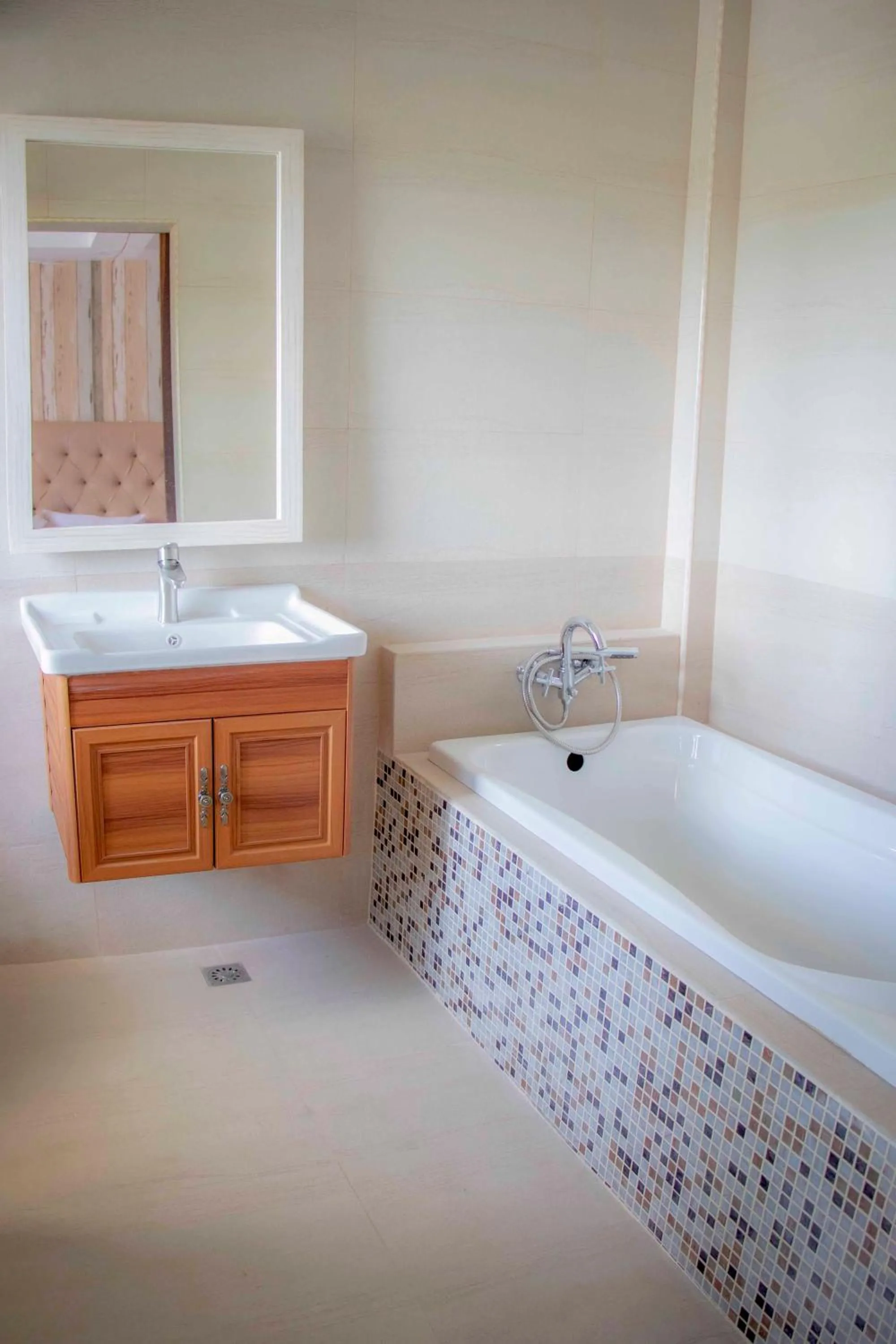 Bathroom in Rosy Villa Hotel