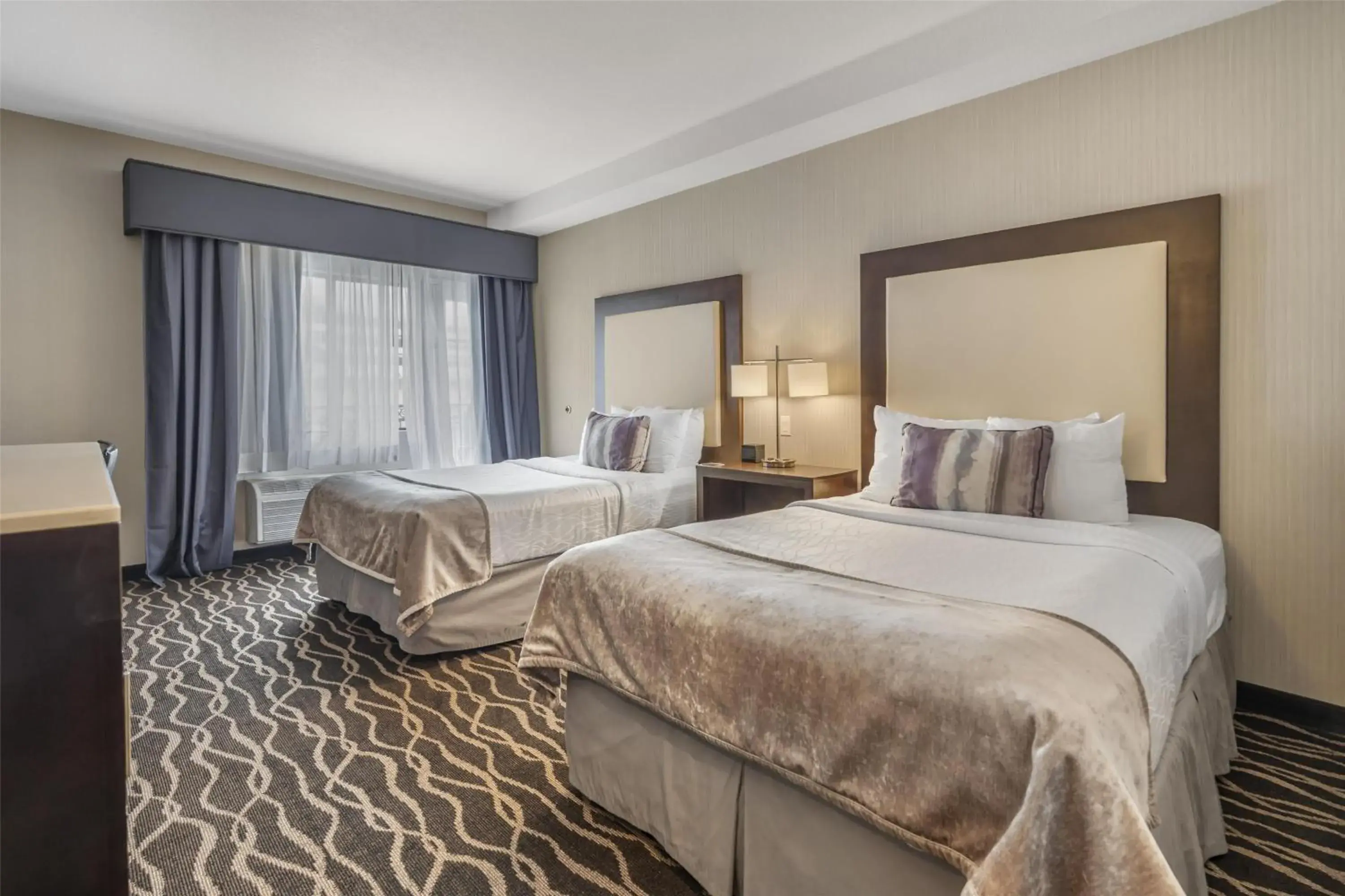 Bedroom, Bed in Best Western Plus Hotel at the Convention Center Bedroom, Bed in Best Western Plus Hotel at the Convention Center