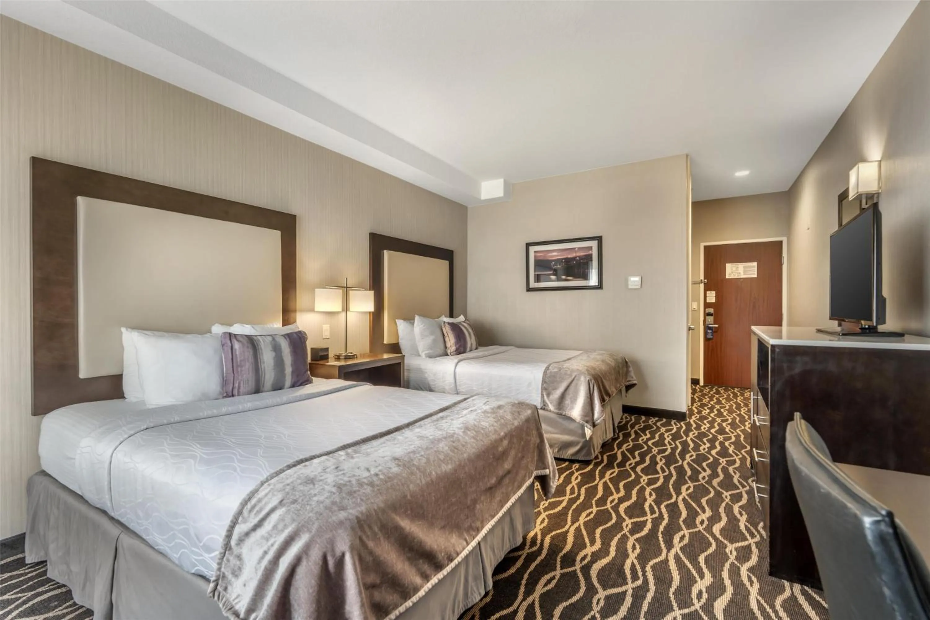 Bedroom, Bed in Best Western Plus Hotel at the Convention Center