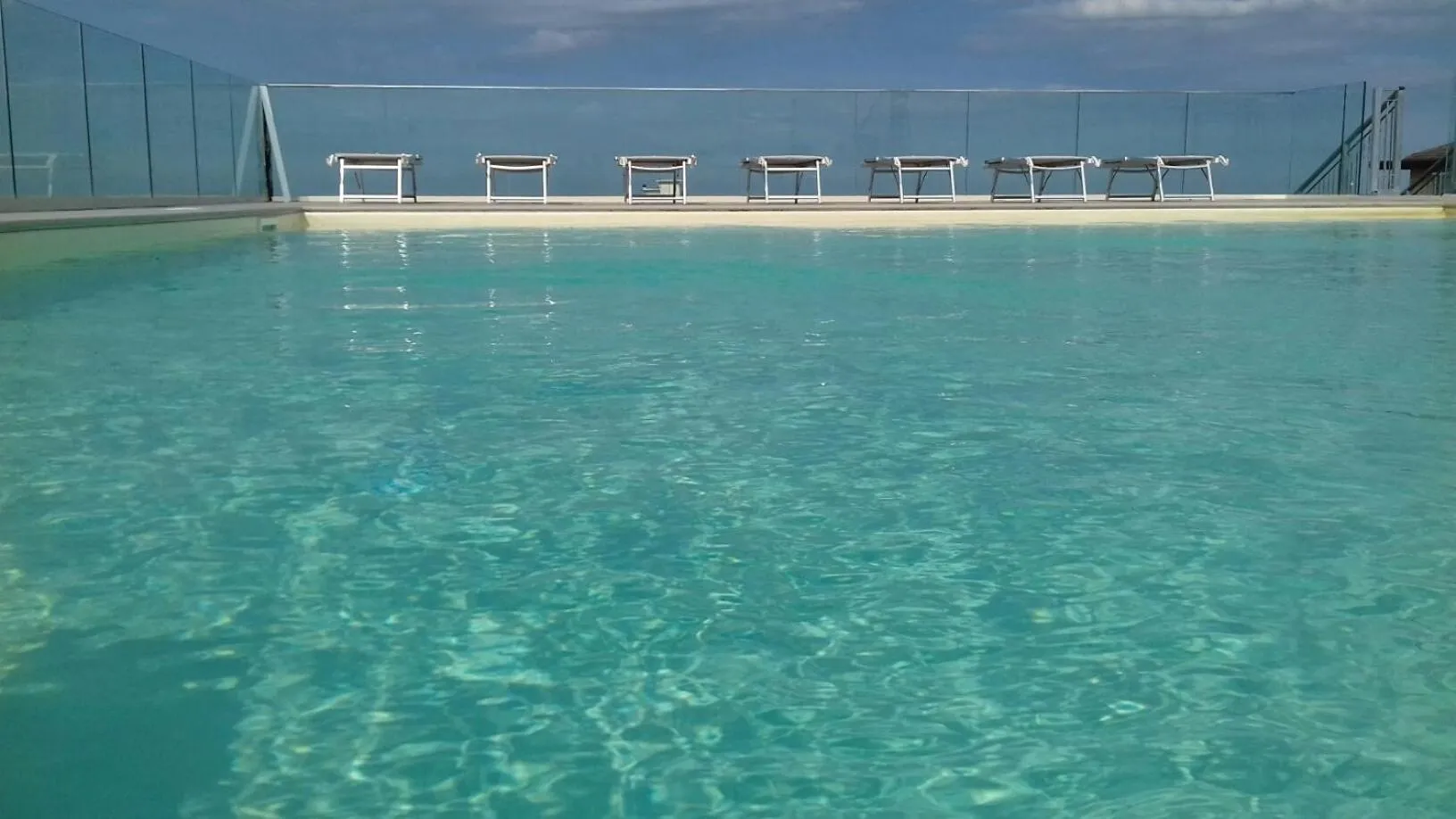 Swimming pool in Residence Aries