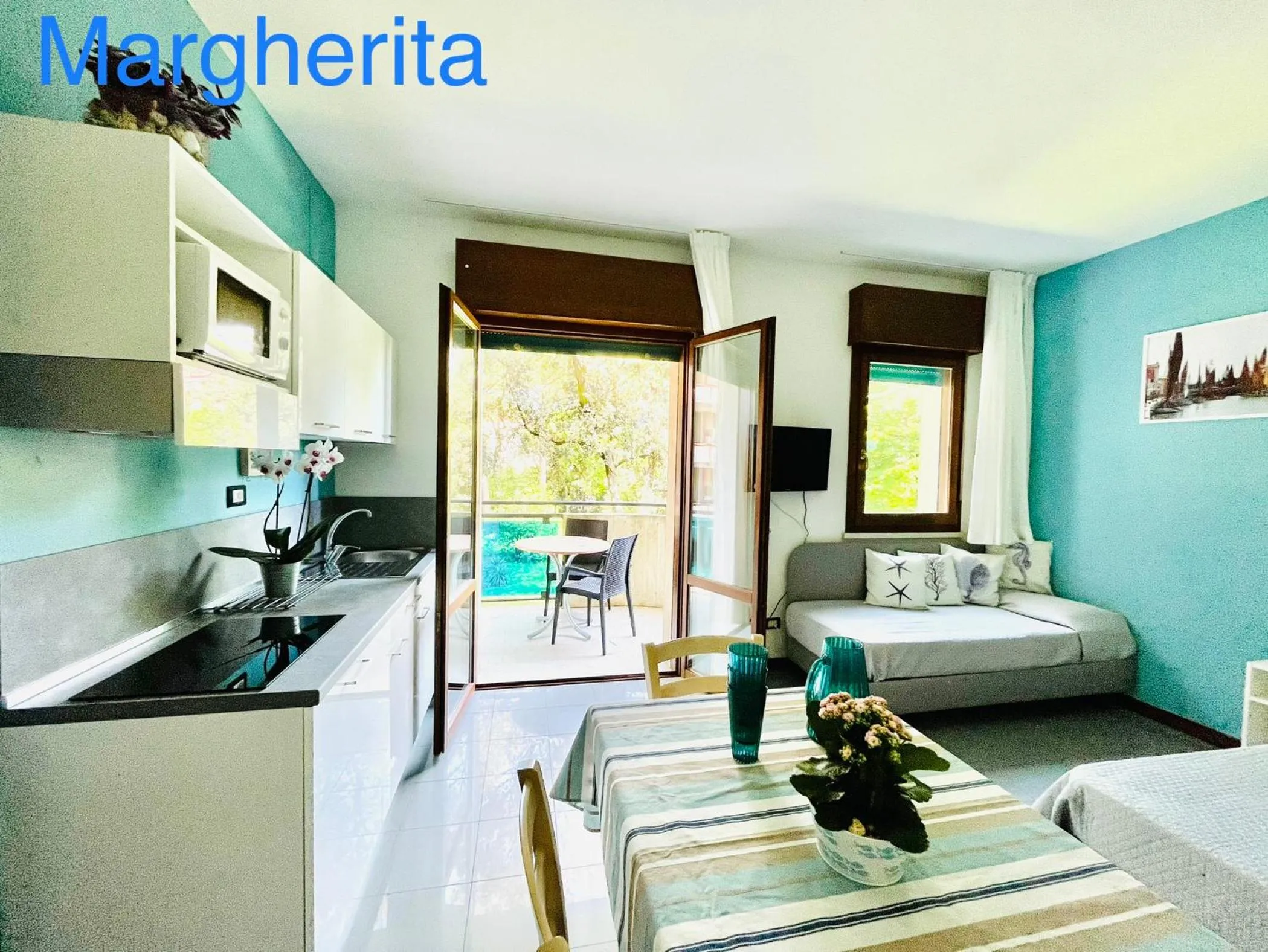 Bed in Residence Aries