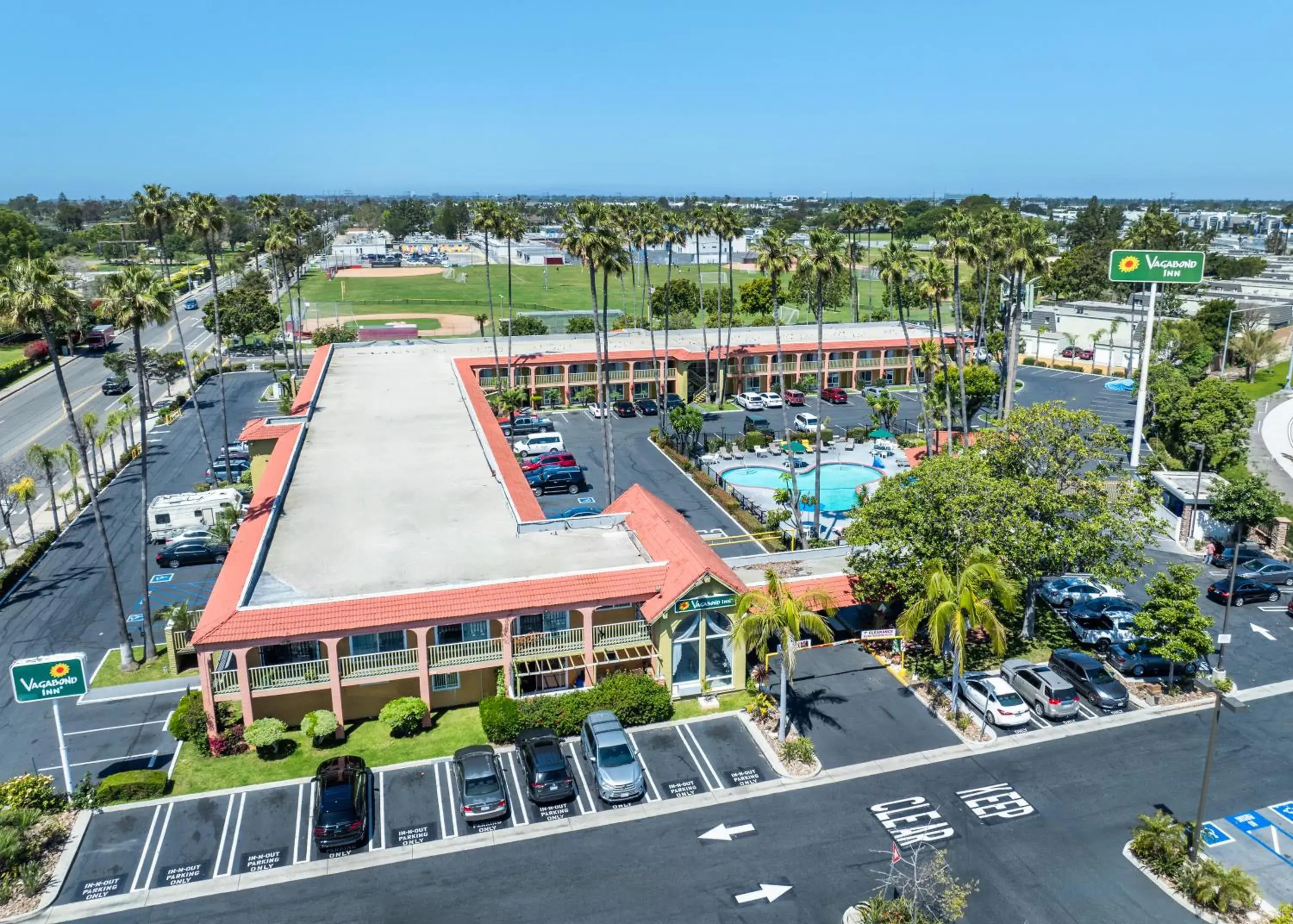 Bird's eye view in Vagabond Inn Costa Mesa Bird's eye view in Vagabond Inn Costa Mesa