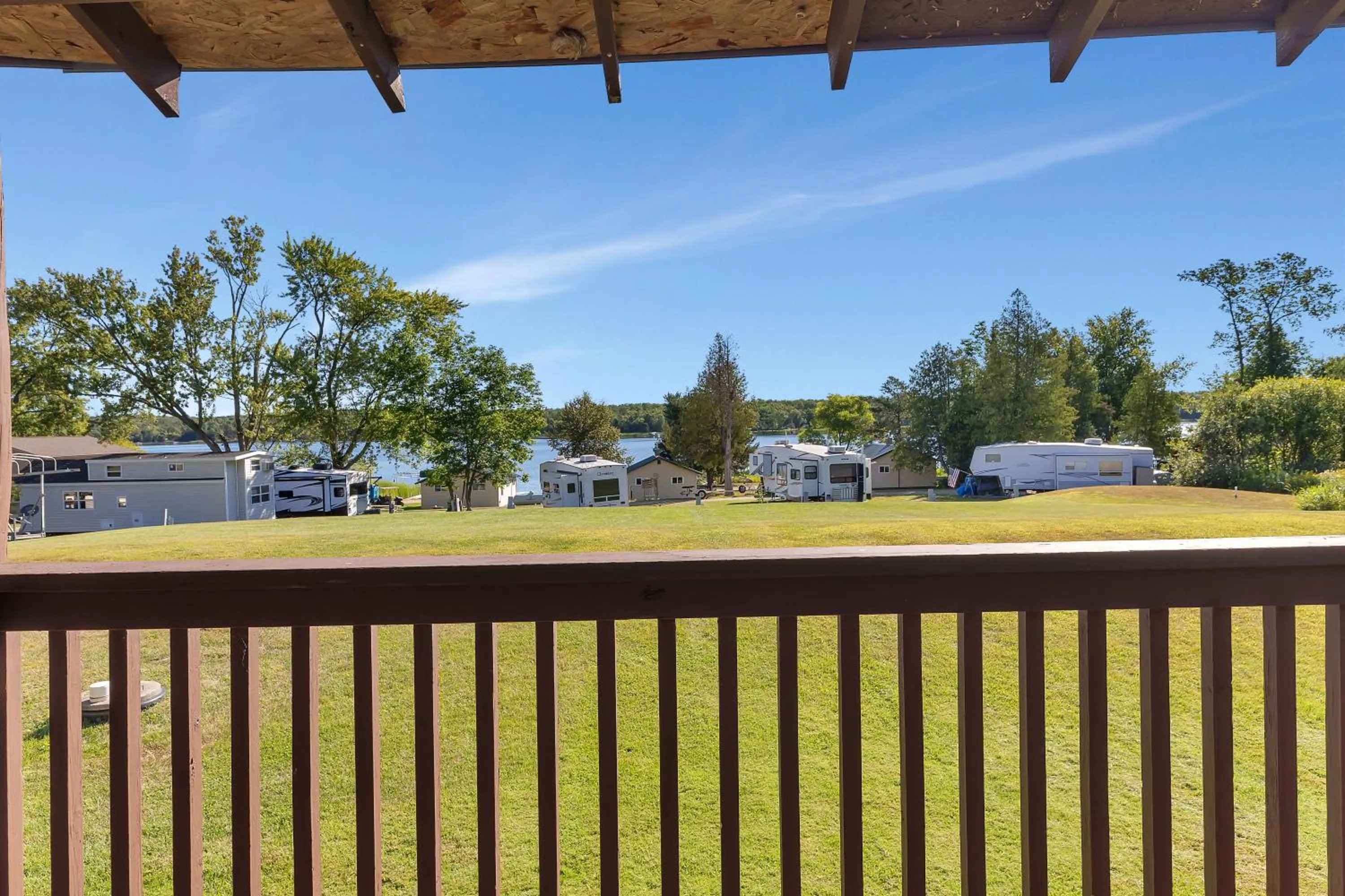 Patio in Blue Moon Resort & Motel