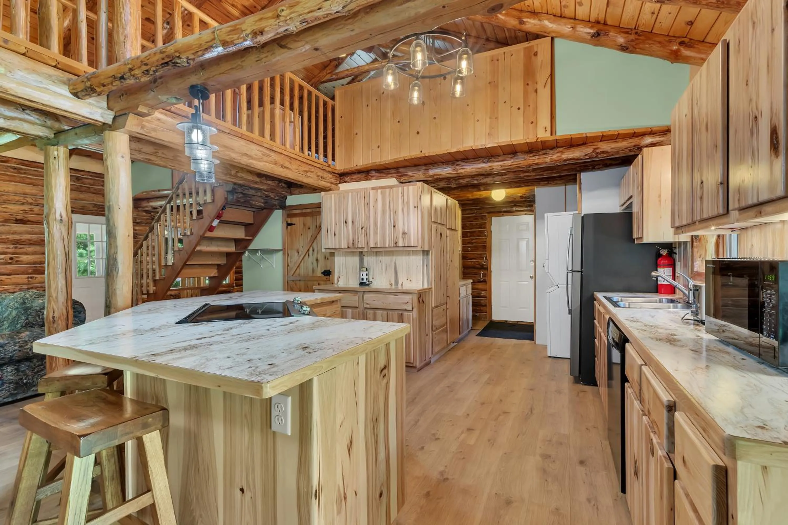 Kitchen or kitchenette in Blue Moon Resort & Motel