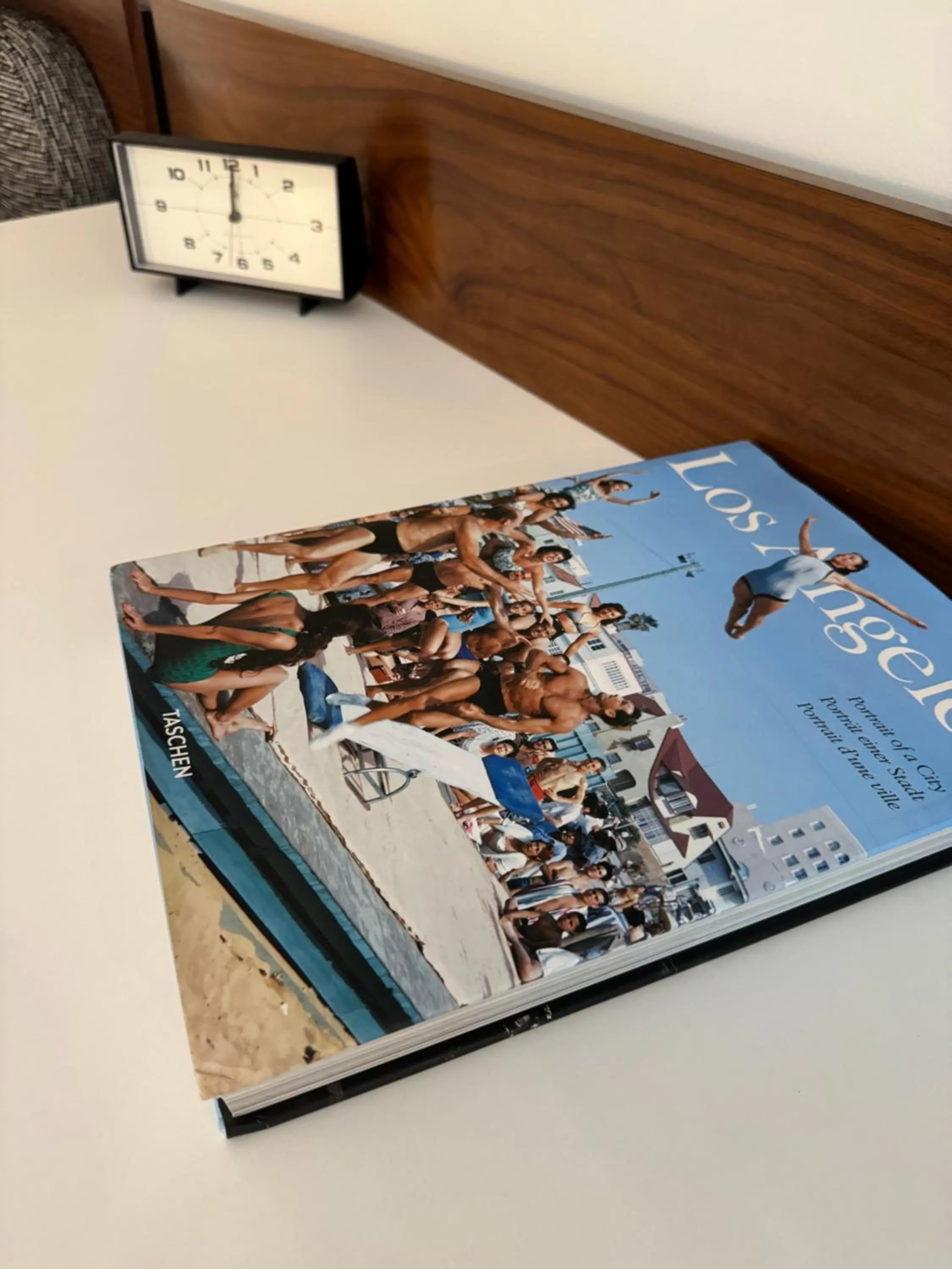 Library in The Hollywood Franklin Hotel near Universal Studios